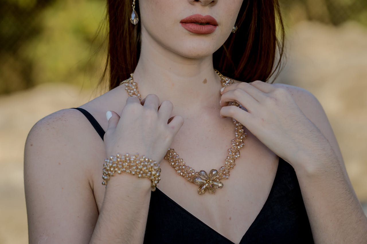 The Dos and Don’ts of Wearing Jewelry: Protecting Your Investment
