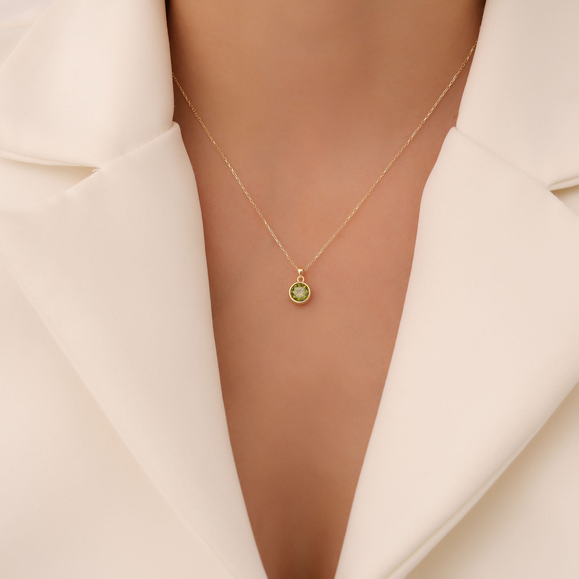 Round Peridot Bezel Necklace in 14K Solid Gold | August Birthstone Pendant Queen Jewelry Necklace