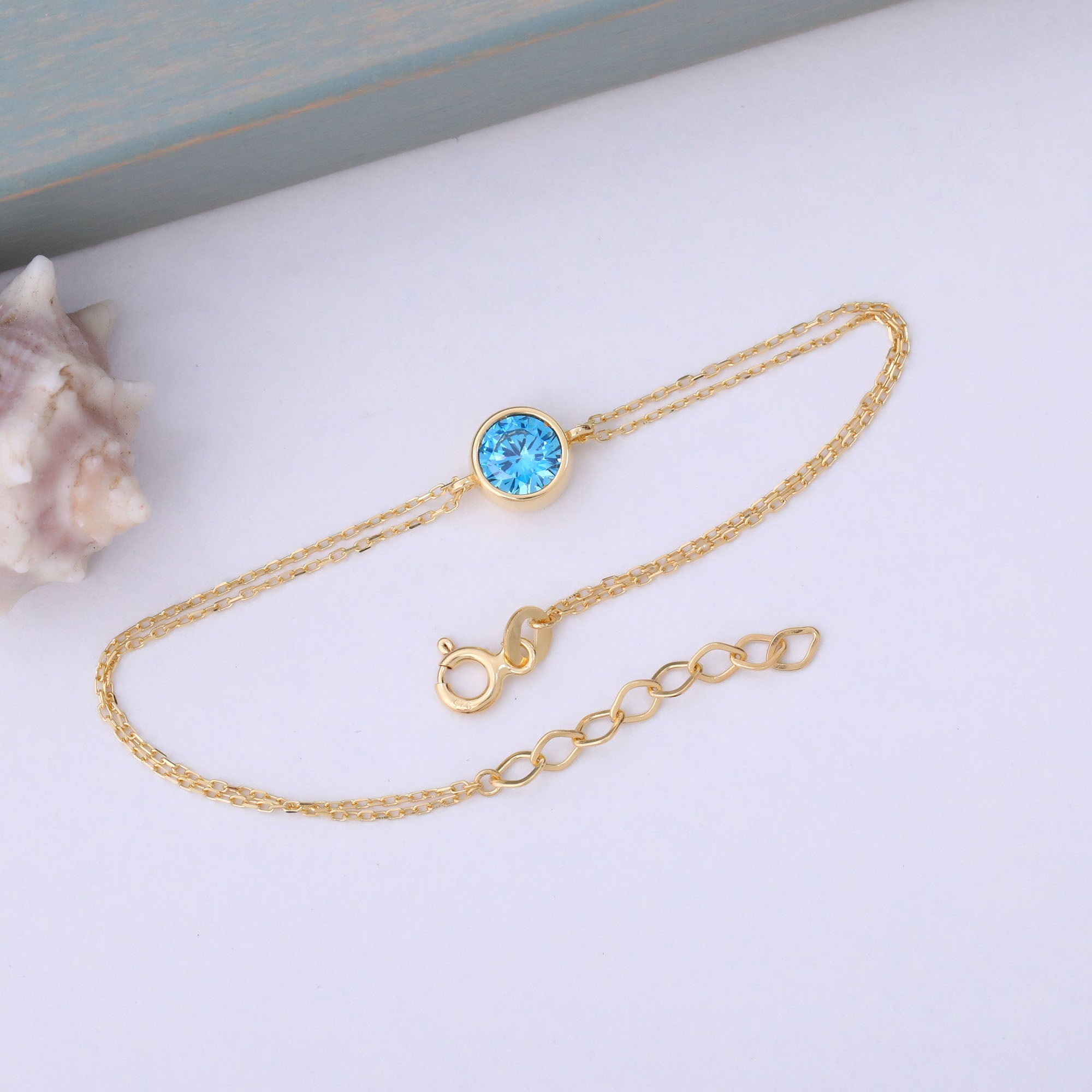 Round Blue Topaz Bezel Bracelet in 14K Solid Gold | December Birthstone Queen Jewelry Bracelet