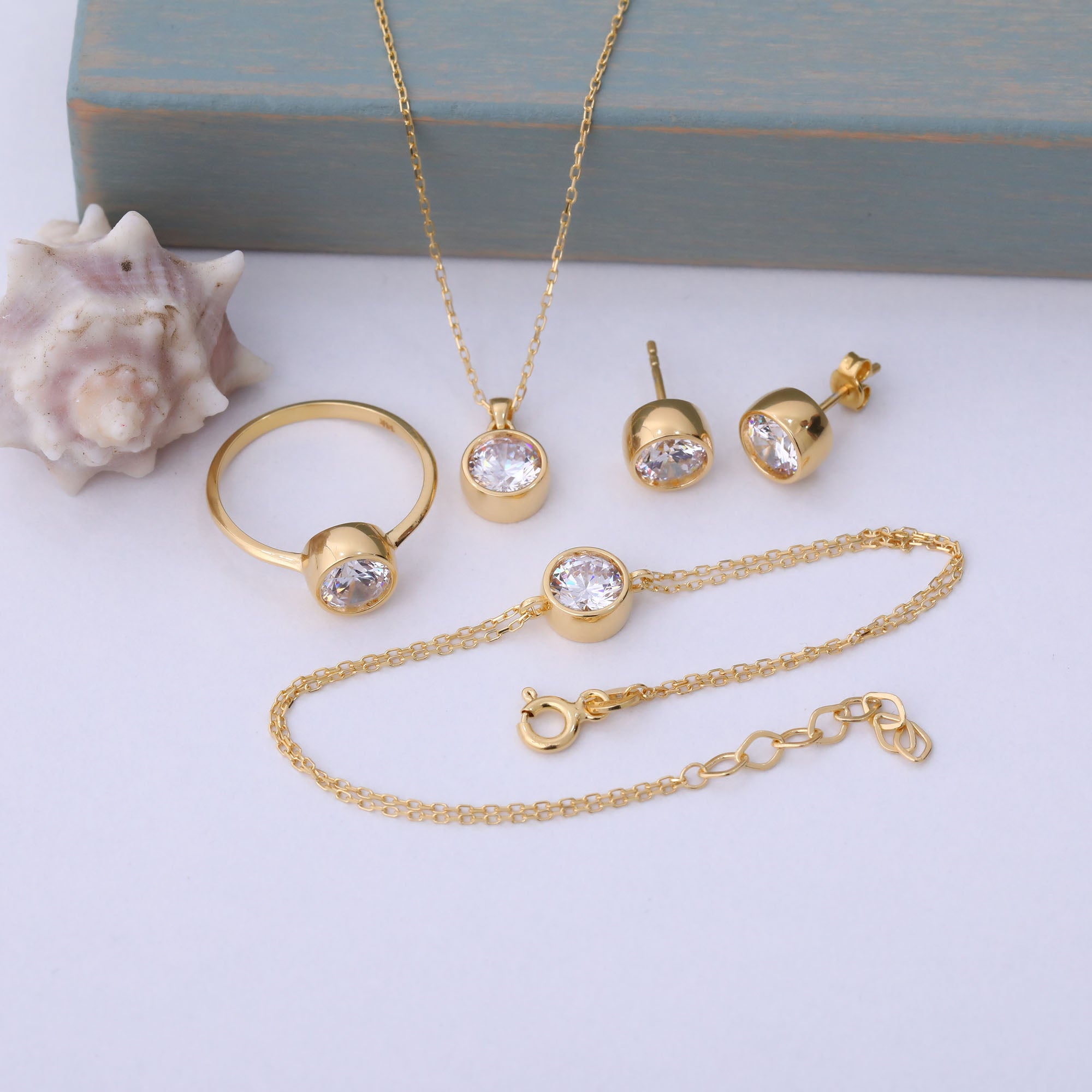 Round White Topaz Bezel Necklace in 14K Solid Gold | April Birthstone Pendant Queen Jewelry Necklace