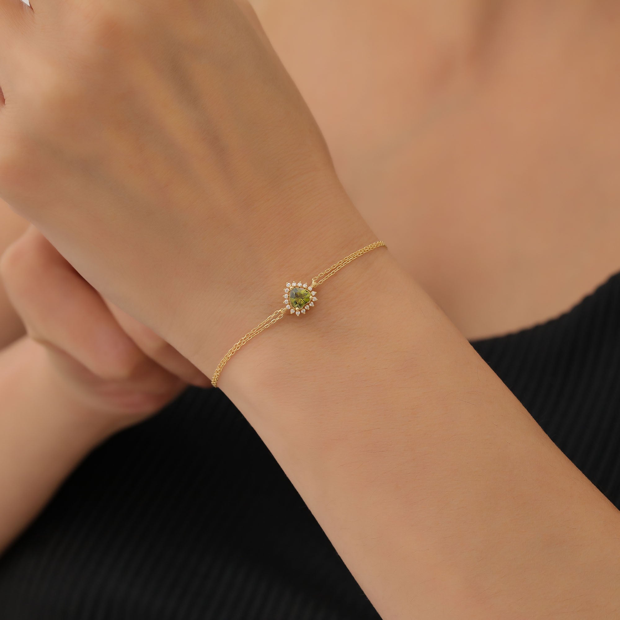 Peridot Heart Bracelet by 16 Real Diamonds in 14K Solid Gold, August Birthstone Jewelry Queen Jewelry Bracelet