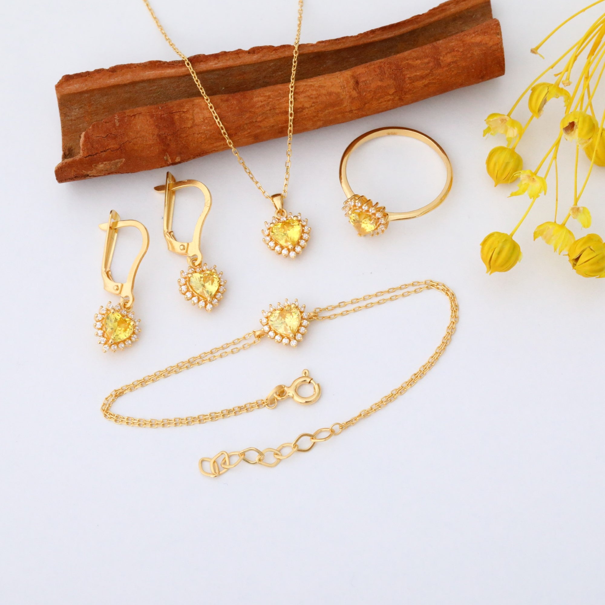 Yellow Topaz Heart Bracelet by 16 Real Diamonds in 14K Solid Gold, Birthstone Jewelry Queen Jewelry Bracelet