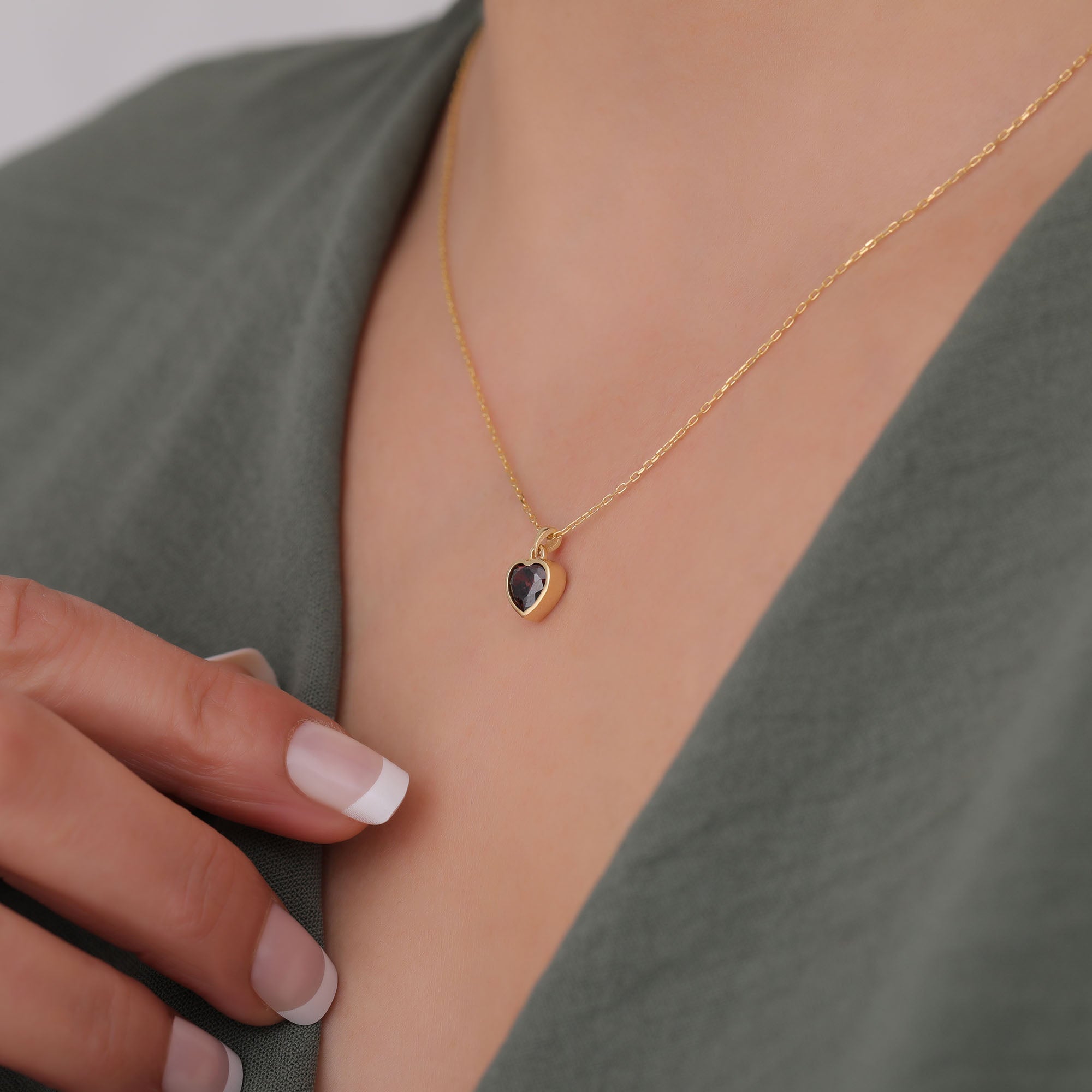 Heart Smoky Quartz Bezel Necklace in 14K Solid Gold, Birthstone Charm Pendant Queen Jewelry Necklace