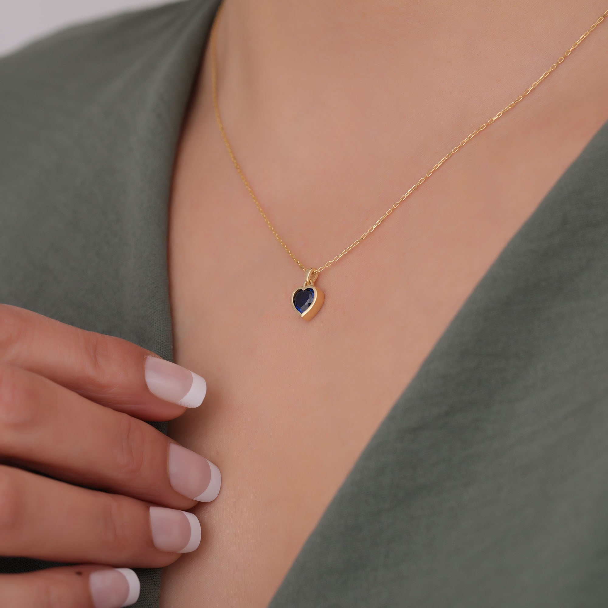 Heart Sapphire Bezel Necklace in 14K Solid Gold, September Birthstone Charm Pendant Queen Jewelry Necklace