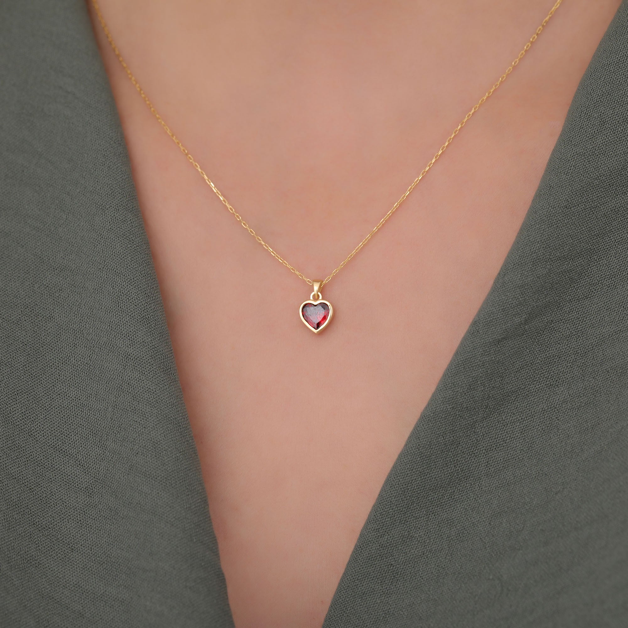 Heart Garnet Bezel Necklace in 14K Solid Gold, January Birthstone Charm Pendant Queen Jewelry Necklace