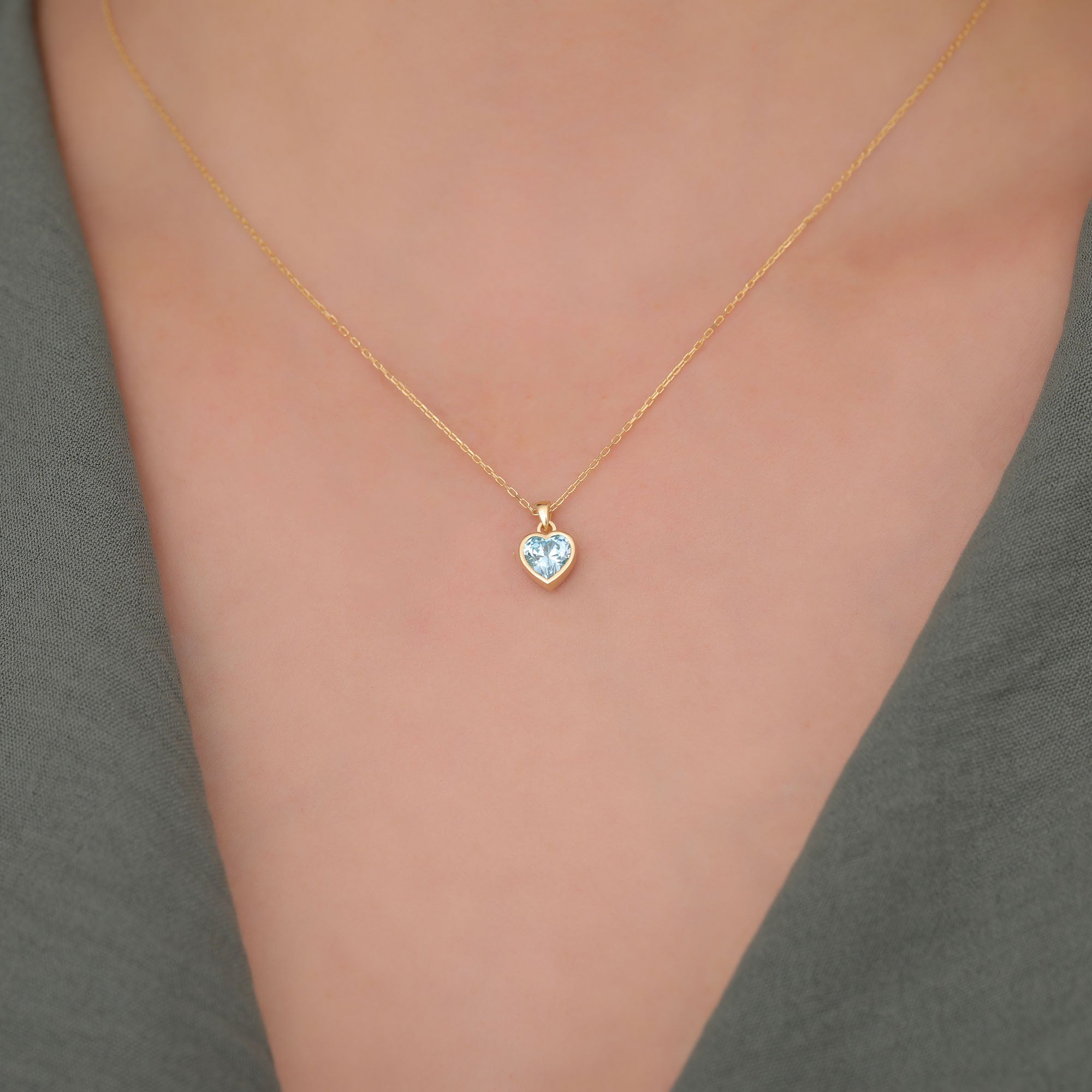 Heart Aquamarine Bezel Necklace in 14K Solid Gold, March Birthstone Charm Pendant Queen Jewelry Necklace