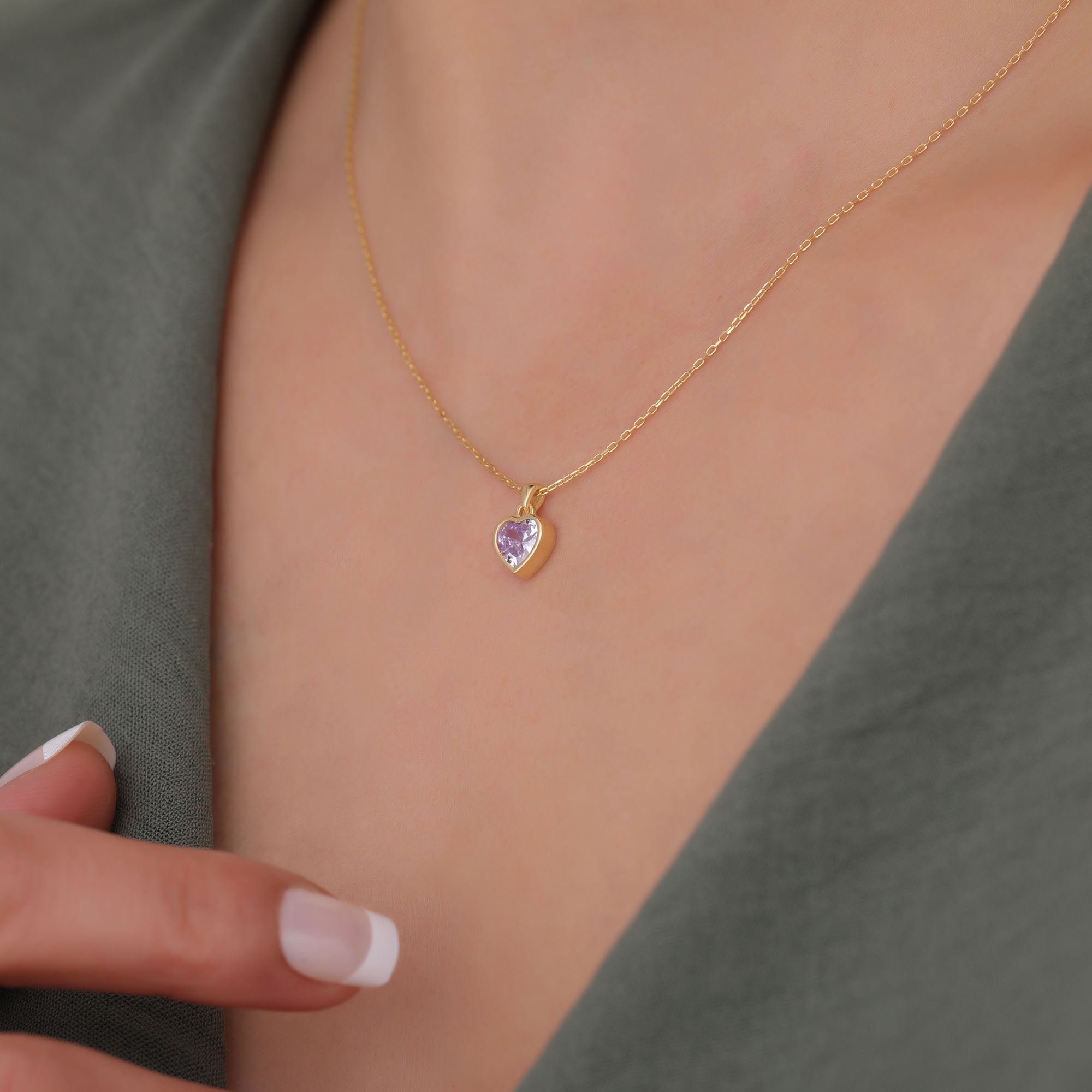 Heart Alexandrite Bezel Necklace in 14K Solid Gold, June Birthstone Charm Pendant Queen Jewelry Necklace