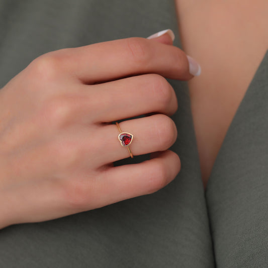 Heart Garnet Bezel Ring in 14K Solid Gold, January Birthstone Jewelry Queen Jewelry Rings