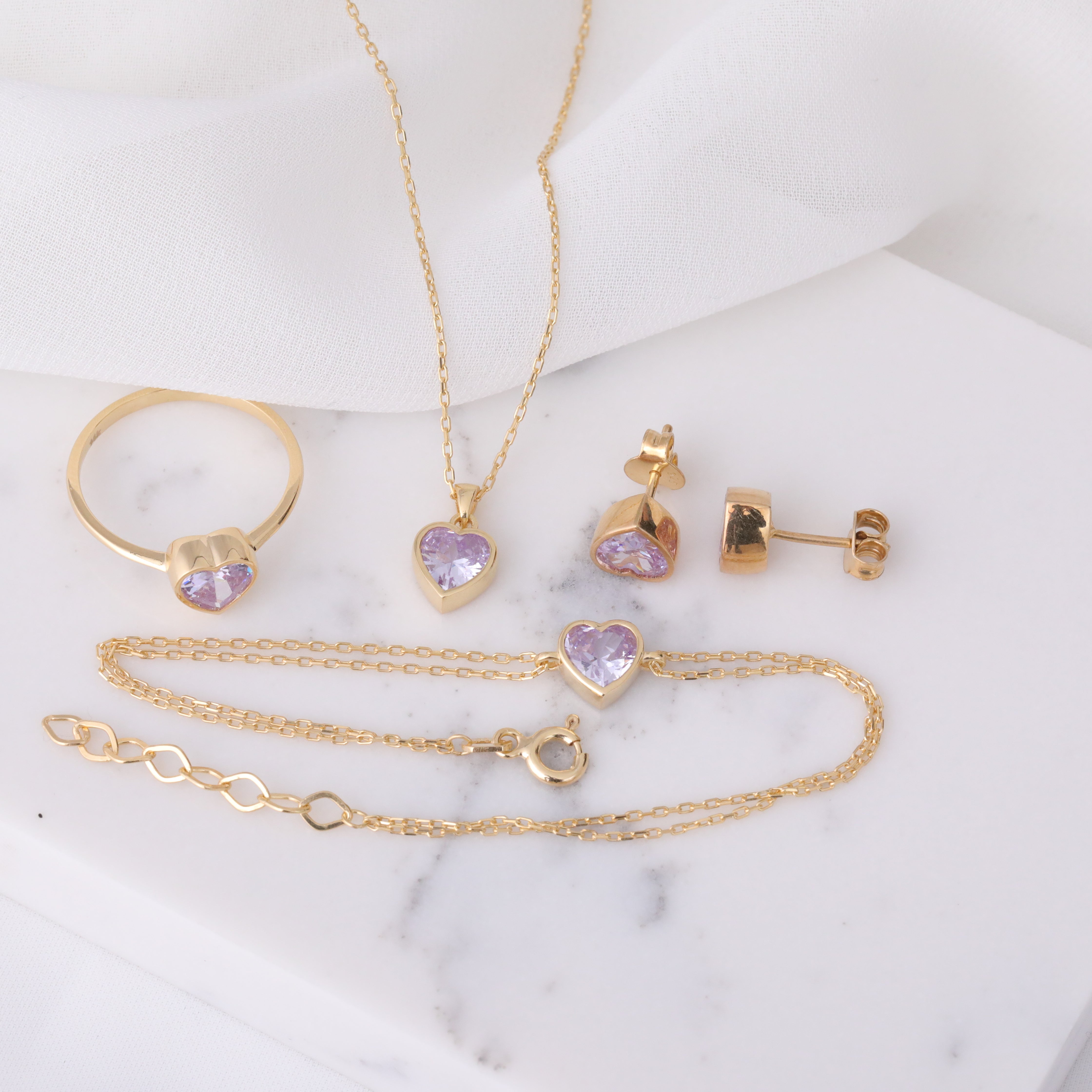 Heart Alexandrite Bezel Necklace in 14K Solid Gold, June Birthstone Charm Pendant Queen Jewelry Necklace