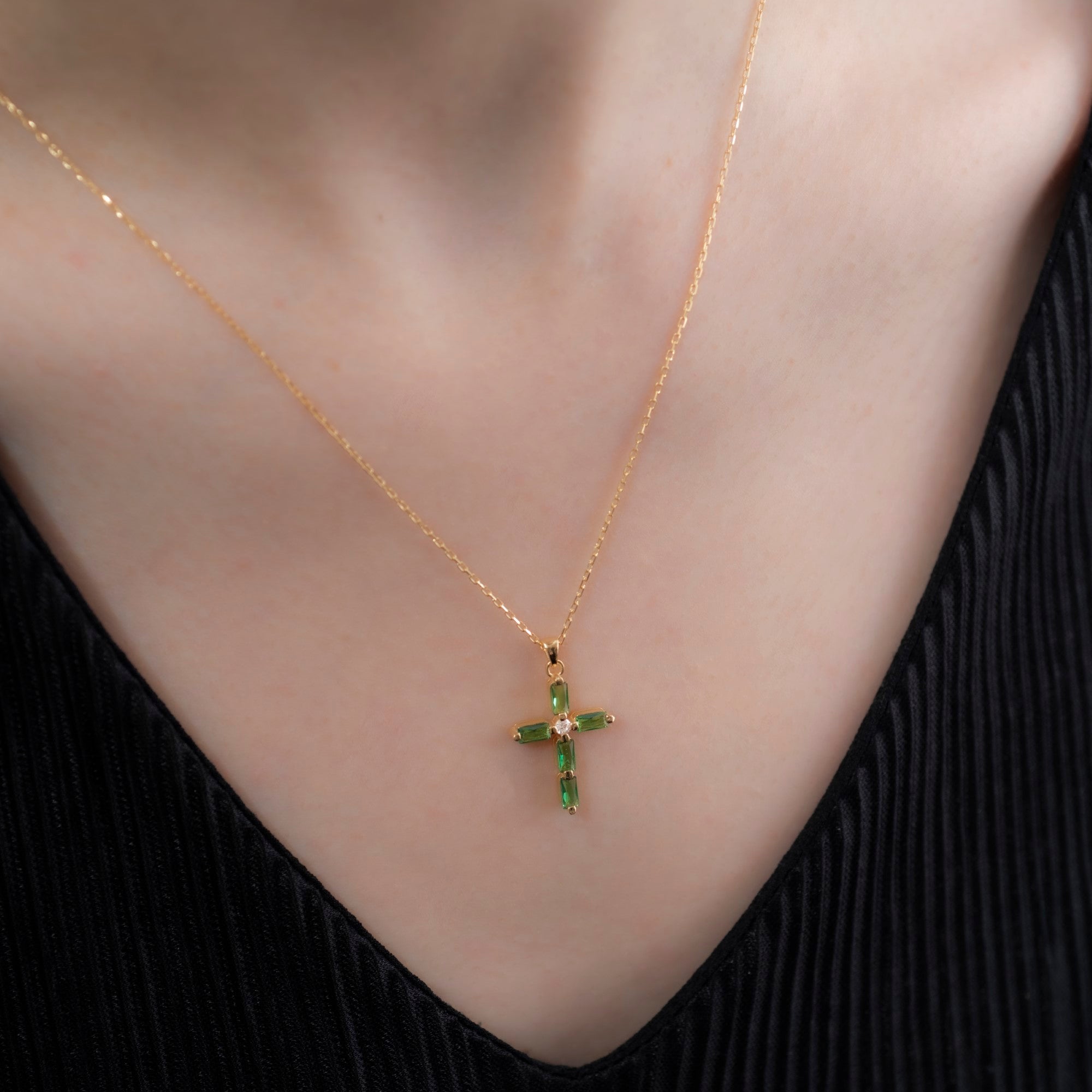 Emerald Single Diamond Rectangular Cut Cross Necklace in 14K Solid Gold, May Birthstone Pendant Queen Jewelry Necklace