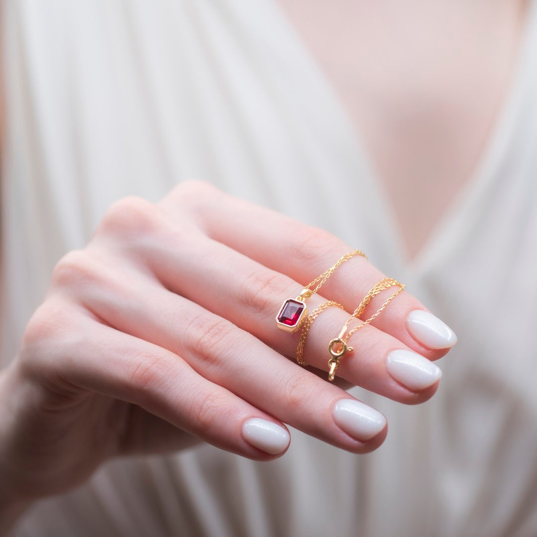 Ruby Rectangle Bezel Necklace 14K Solid Gold, July Birthstone Pendant Queen Jewelry Necklace