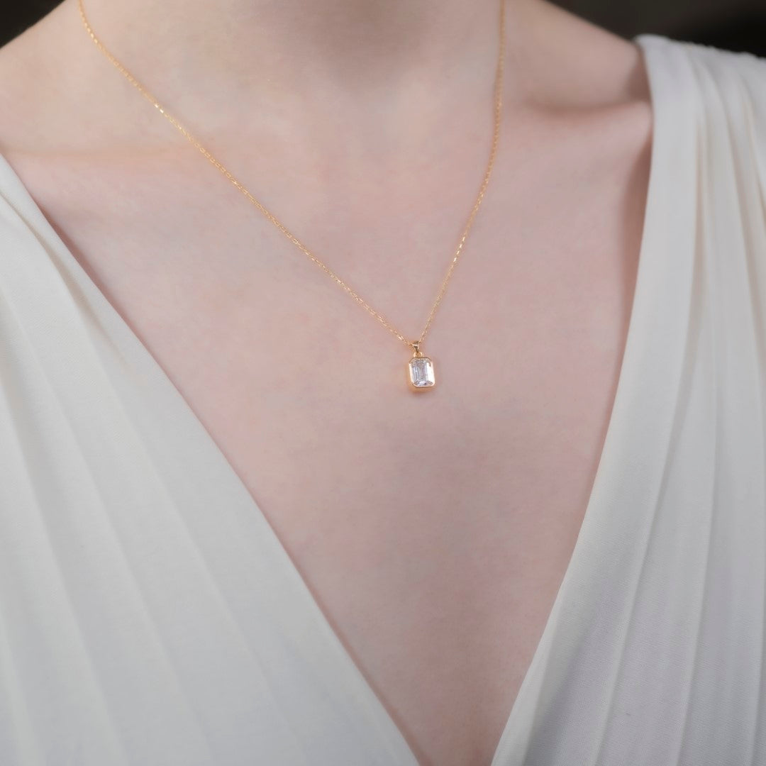 White Topaz Rectangle Pendant Necklace 14K Solid Gold, April Birthstone Pendant Queen Jewelry Necklace