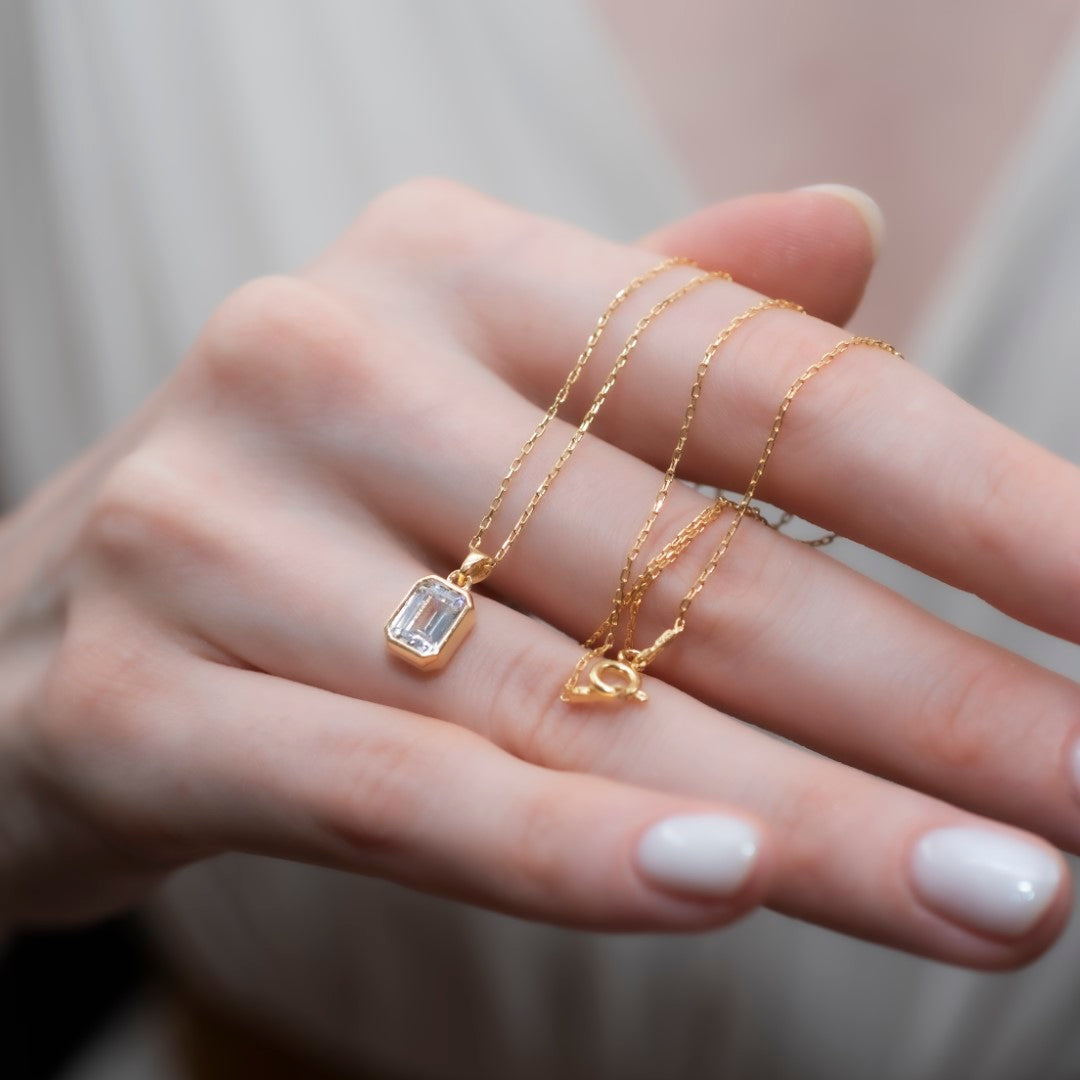 White Topaz Rectangle Pendant Necklace 14K Solid Gold, April Birthstone Pendant Queen Jewelry Necklace