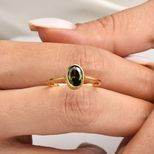 Oval Peridot Bezel Ring in 14K Solid Gold, August Birthstone Queen Jewelry Rings