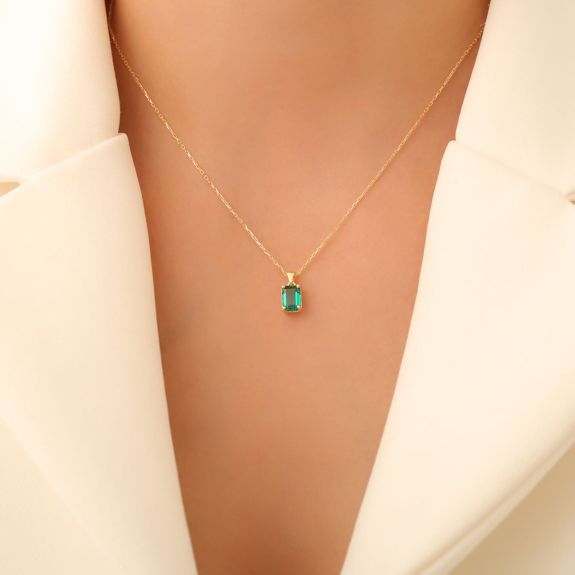 Rectangle Emerald Necklace in 14K Solid Gold, May Birthstone Pendant Queen Jewelry Necklace