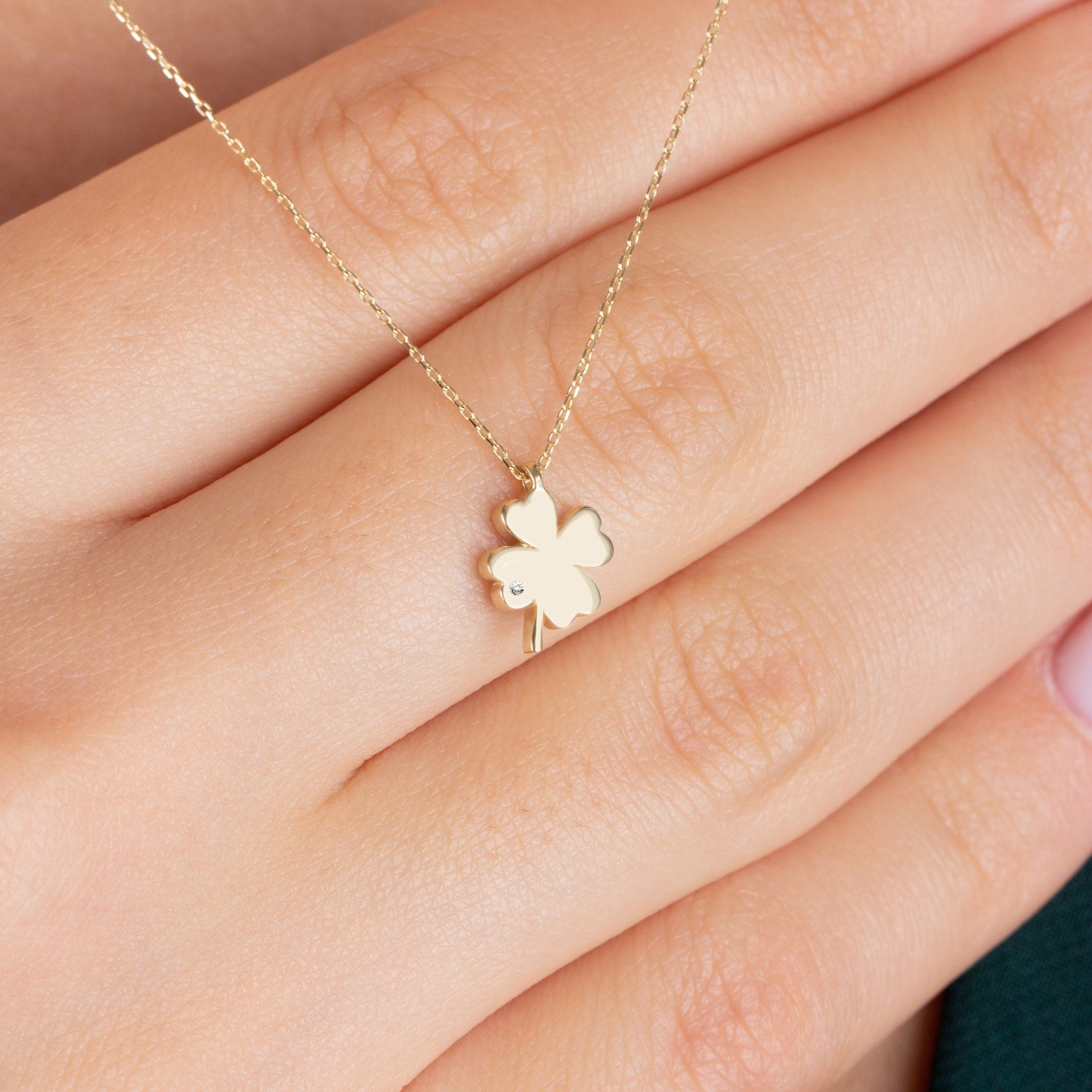 4 Leaf Clover Necklace with Real Diamond | 14K Solid Gold Queen Jewelry Necklace