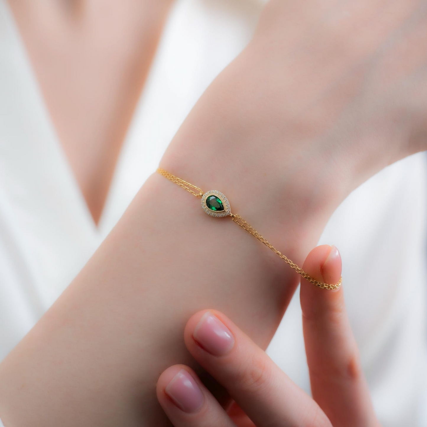 Emerald Bezel Drop Bracelet with Real Diamonds in 8K/10K/14K Solid Gold | May Birthstone Jewelry