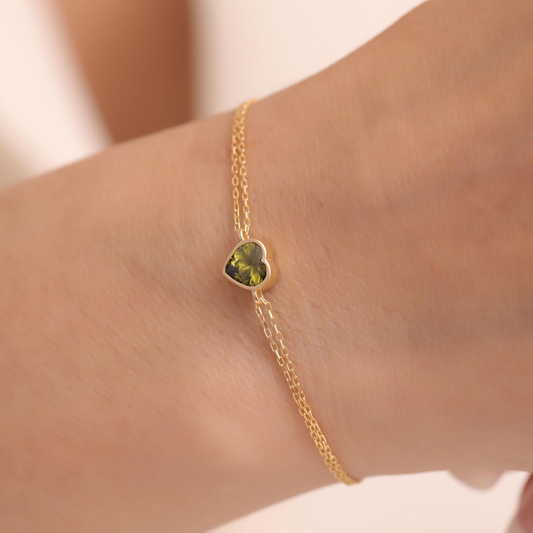 Heart Peridot Bezel Bracelet in 10K/14K Solid Gold | August Birthstone