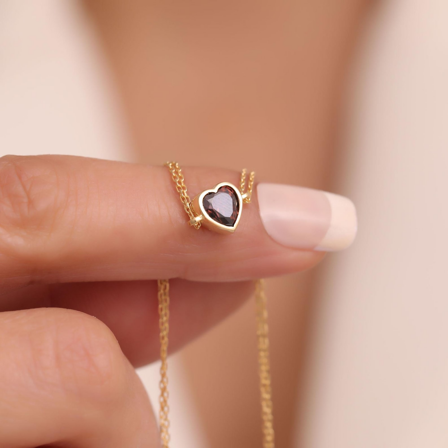 Heart Smoky Quartz Bezel Bracelet in 10K/14K Solid Gold | Handmade Elegant Jewelry