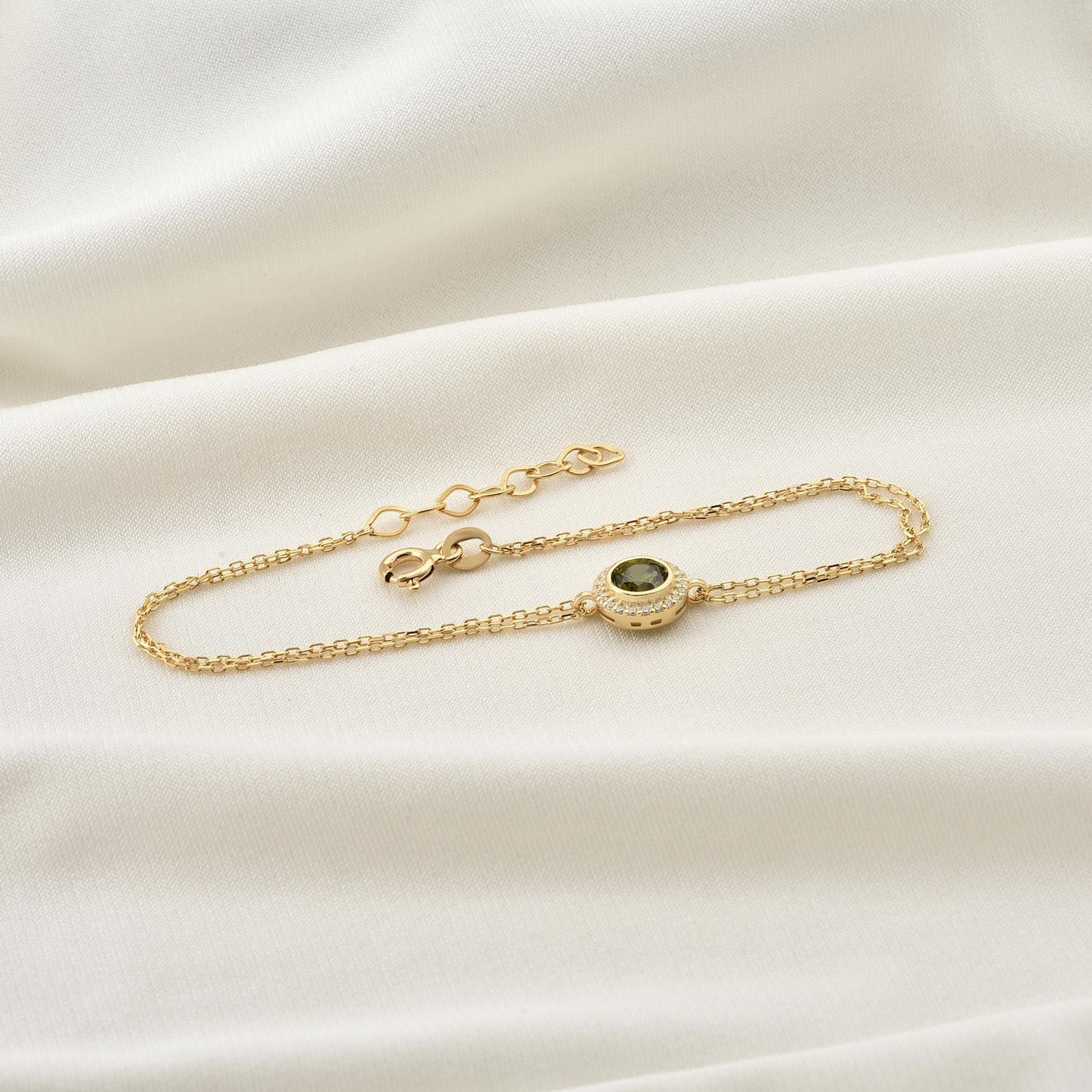Peridot Round Bezel Bracelet in 8K/10K/14K Solid Gold with Real Diamonds, August Birthstone Jewelry