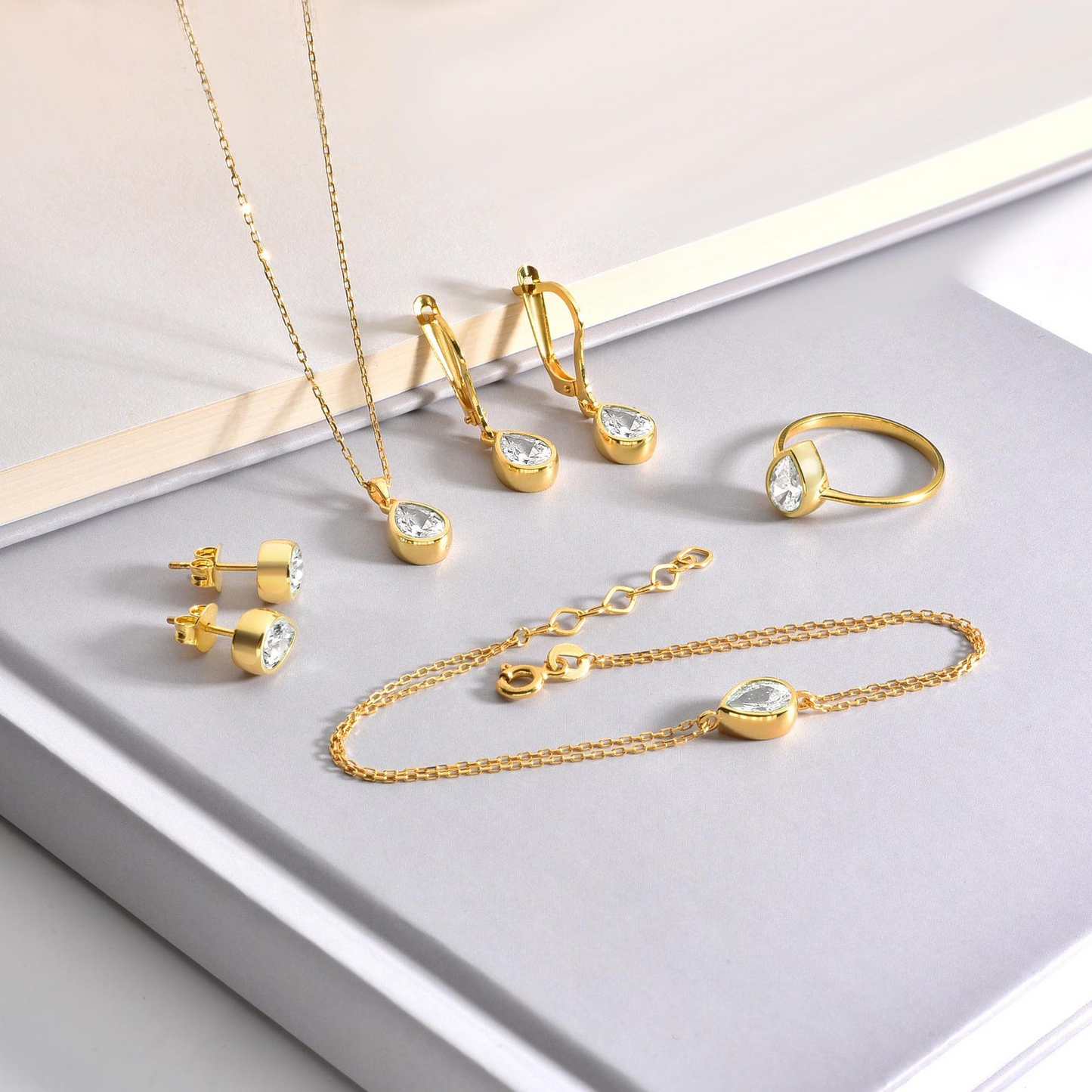 White Topaz Bezel Dangle Drop Earrings in 8K/10K/14K Solid Gold, April Birthstone Jewelry