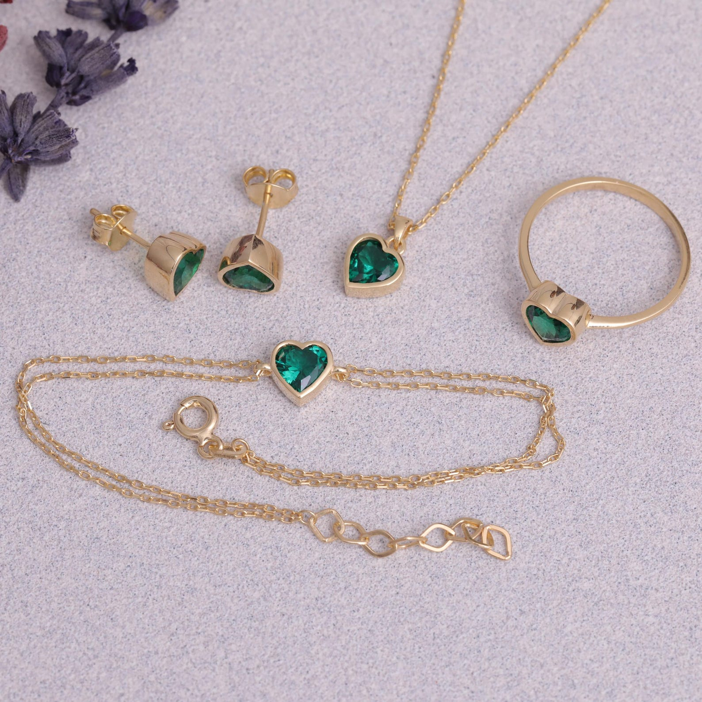 Heart Emerald Bezel Bracelet in 10K/14K Solid Gold | May Jewelry