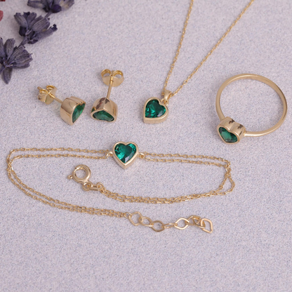 Heart Emerald Bezel Bracelet in 10K/14K Solid Gold | May Jewelry