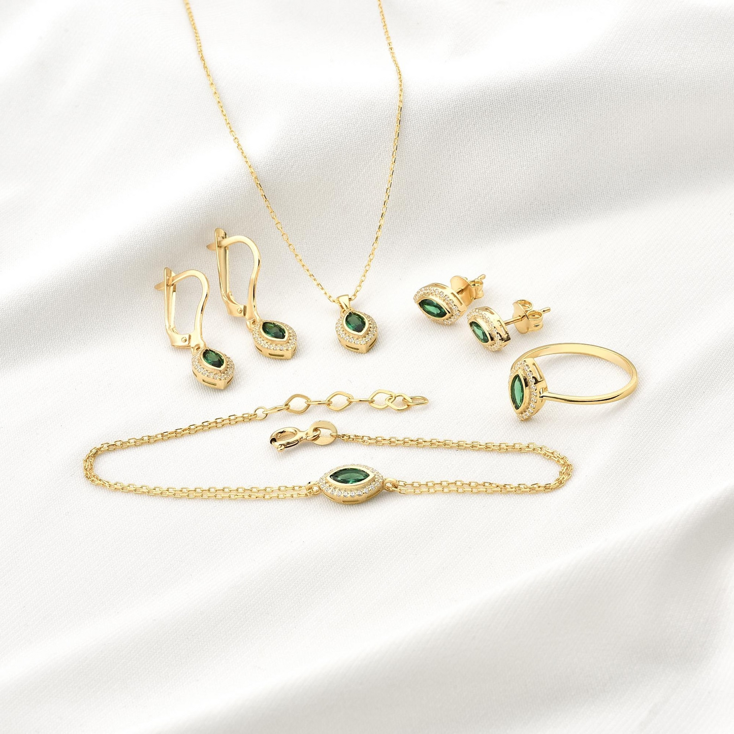 Emerald Bezel Marquise Bracelet with Real Diamonds in 8K/10K/14K Solid Gold | May Birthstone Jewelry