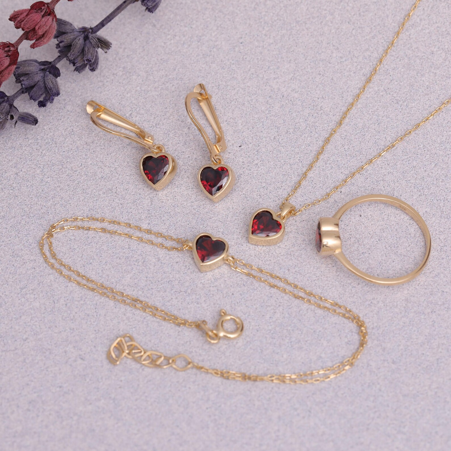 Heart Garnet Bezel Bracelet in 10K/14K Solid Gold | January Birthstone