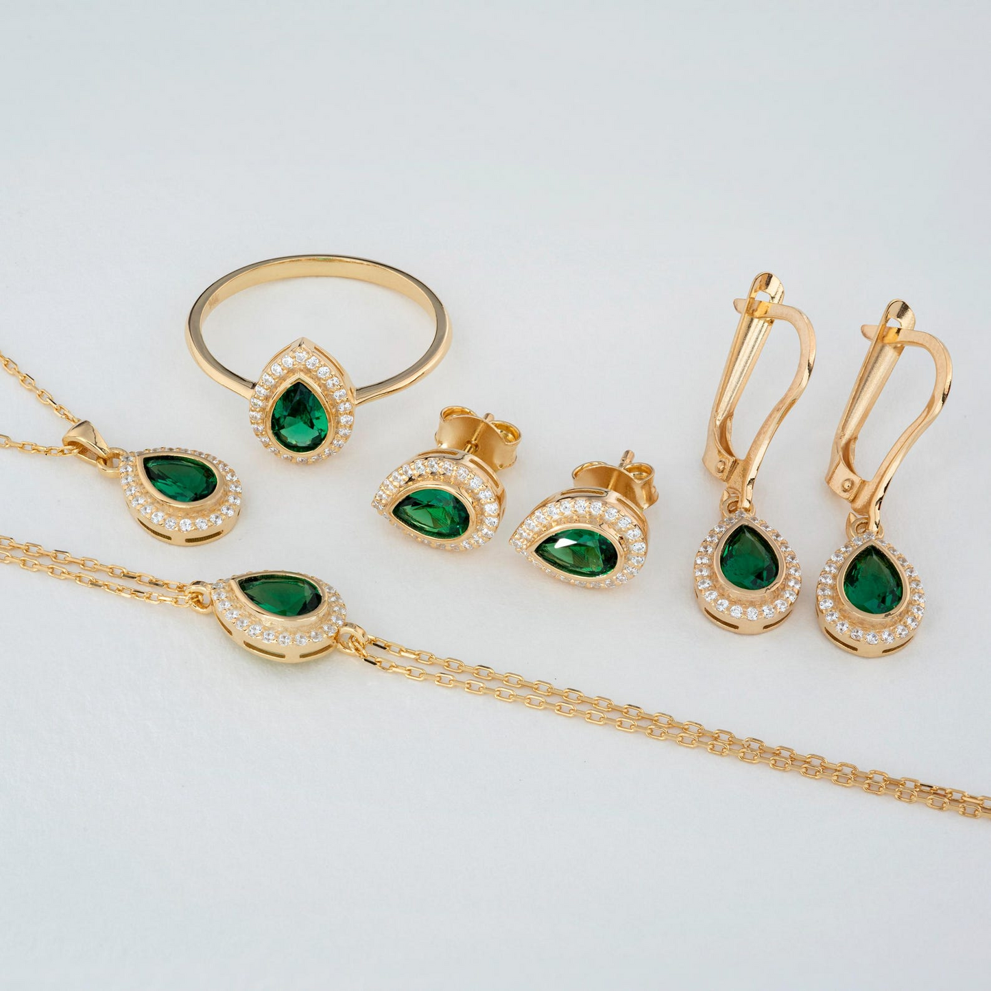 Emerald Bezel Drop Bracelet with Real Diamonds in 8K/10K/14K Solid Gold | May Birthstone Jewelry