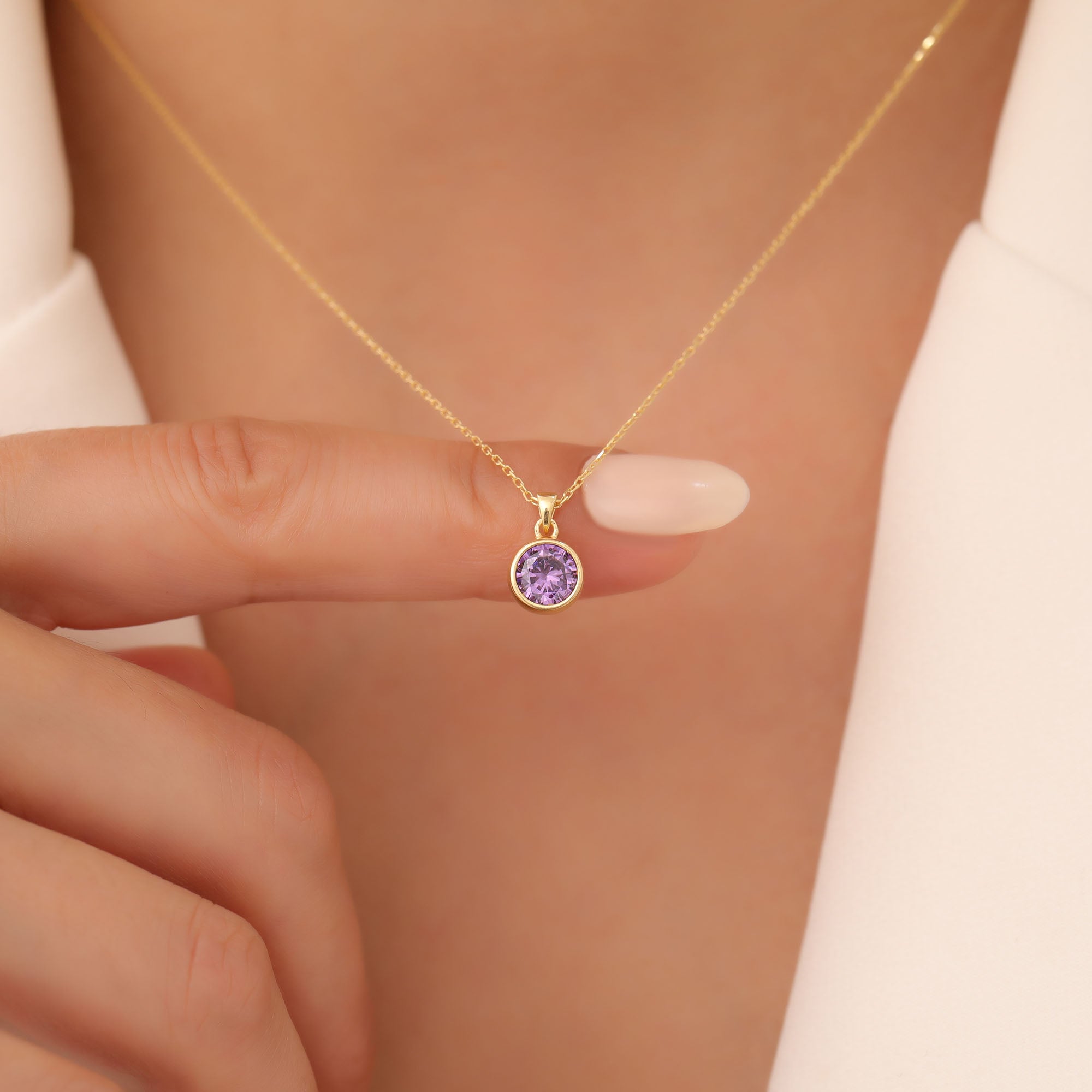 Round Amethyst Bezel Necklace in 14K Solid Gold | February Birthstone Pendant Queen Jewelry Necklace