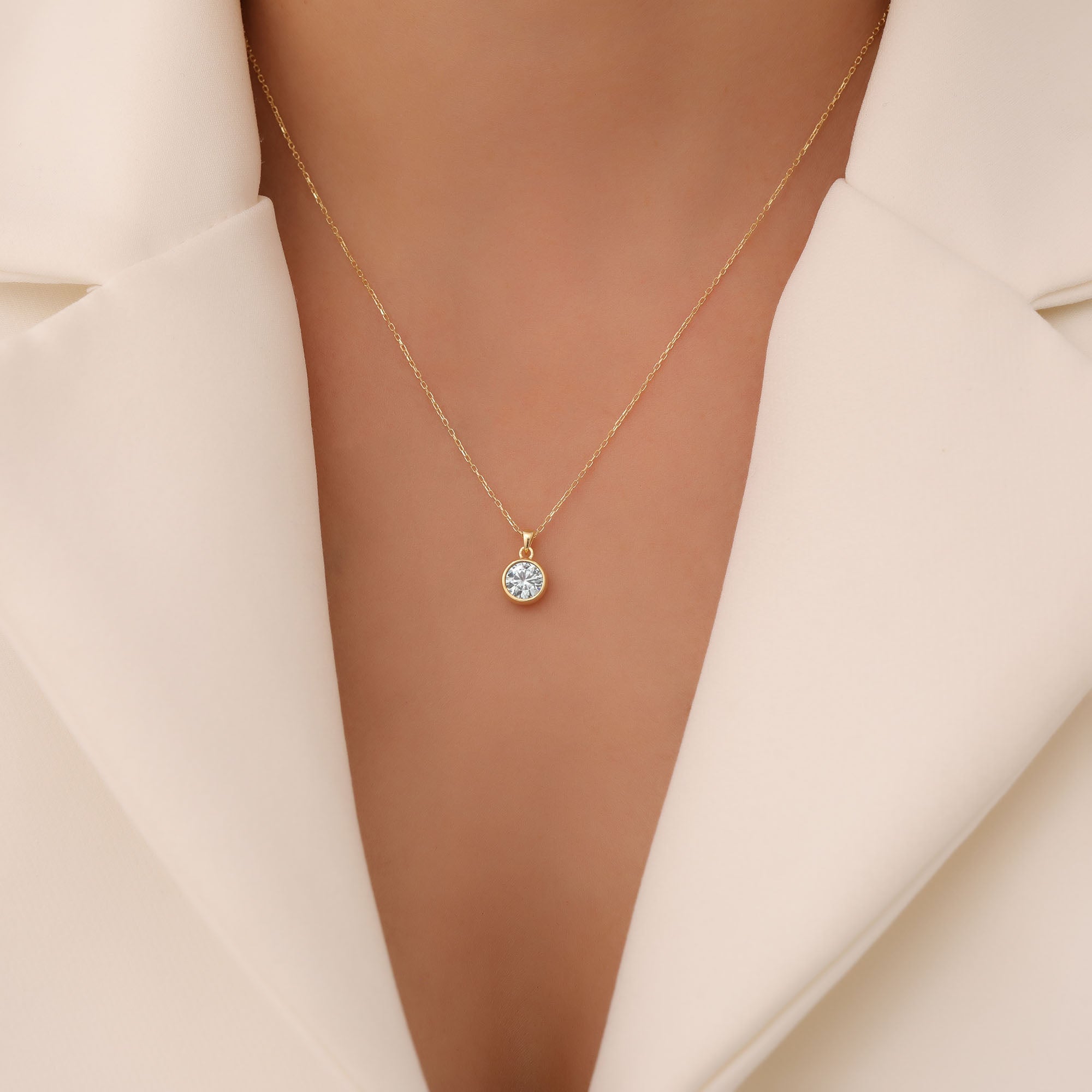 Round Aquamarine Bezel Necklace in 14K Solid Gold | March Birthstone Pendant Queen Jewelry Necklace