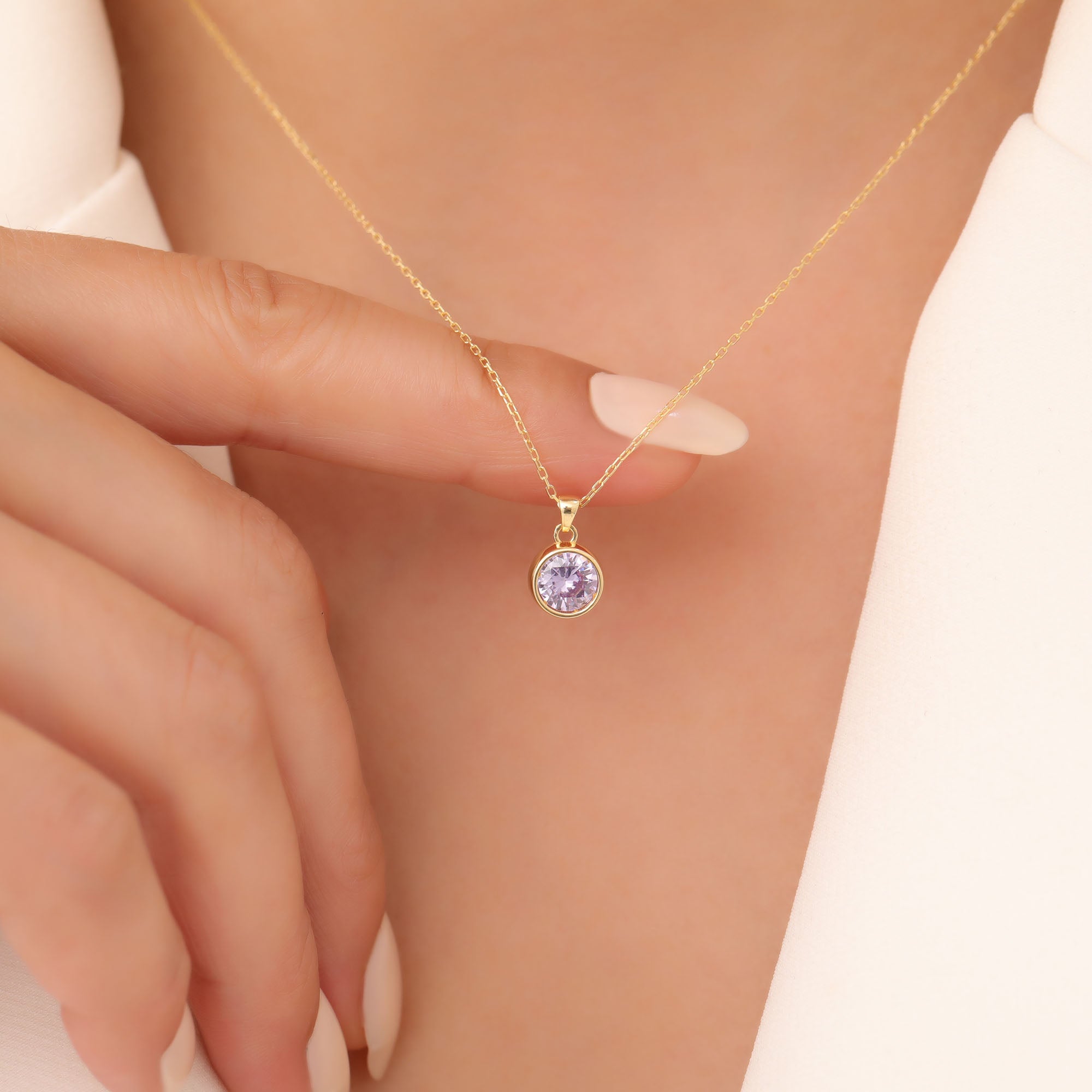 Round Alexandrite Bezel Necklace in 14K Solid Gold | June Birthstone Pendant Queen Jewelry Necklace