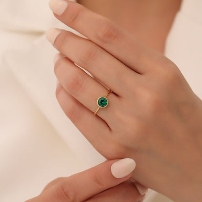 Round Emerald Bezel Ring in 14K Solid Gold | May Birthstone Queen Jewelry Rings