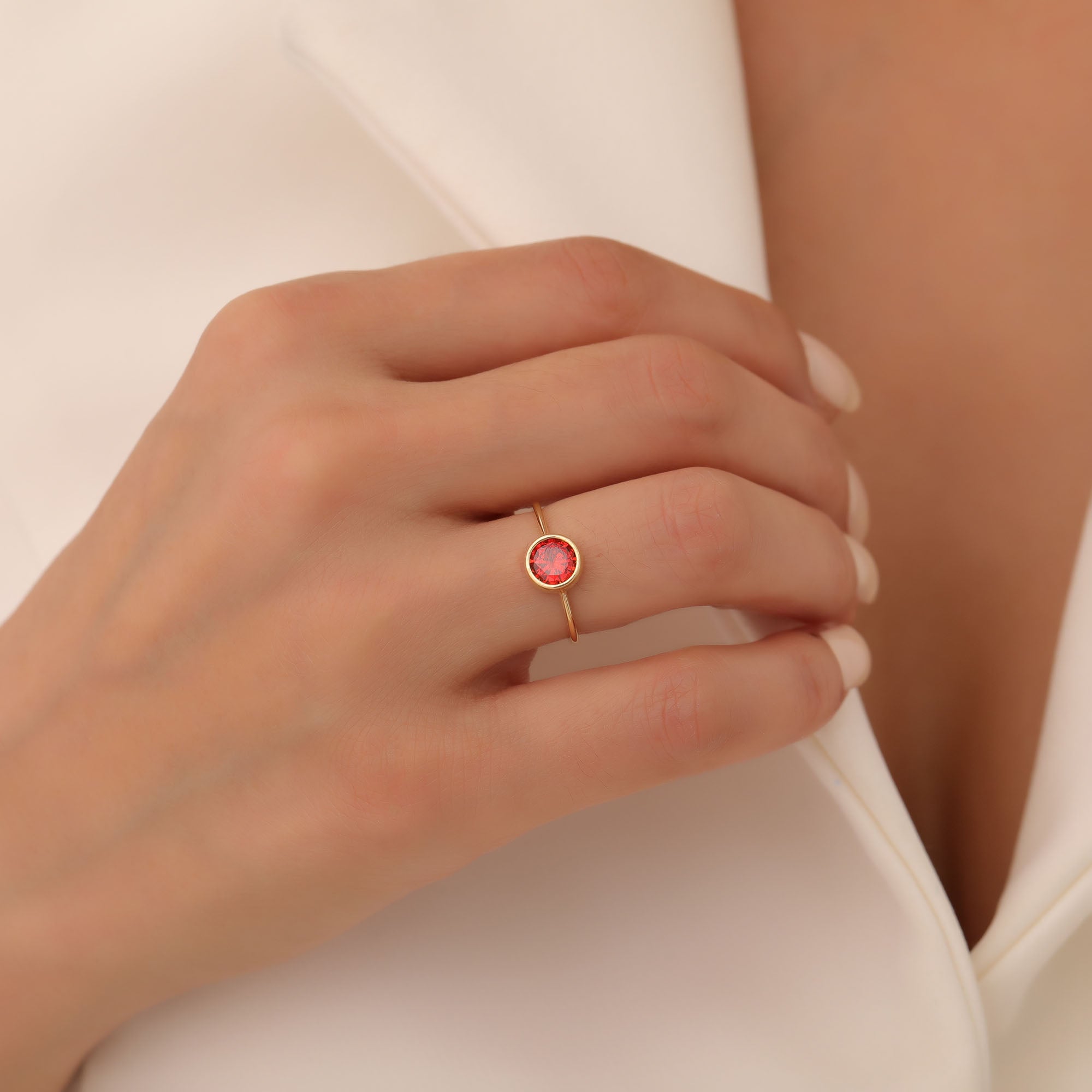 Round Garnet Bezel Ring in 14K Solid Gold | January Birthstone Queen Jewelry Rings