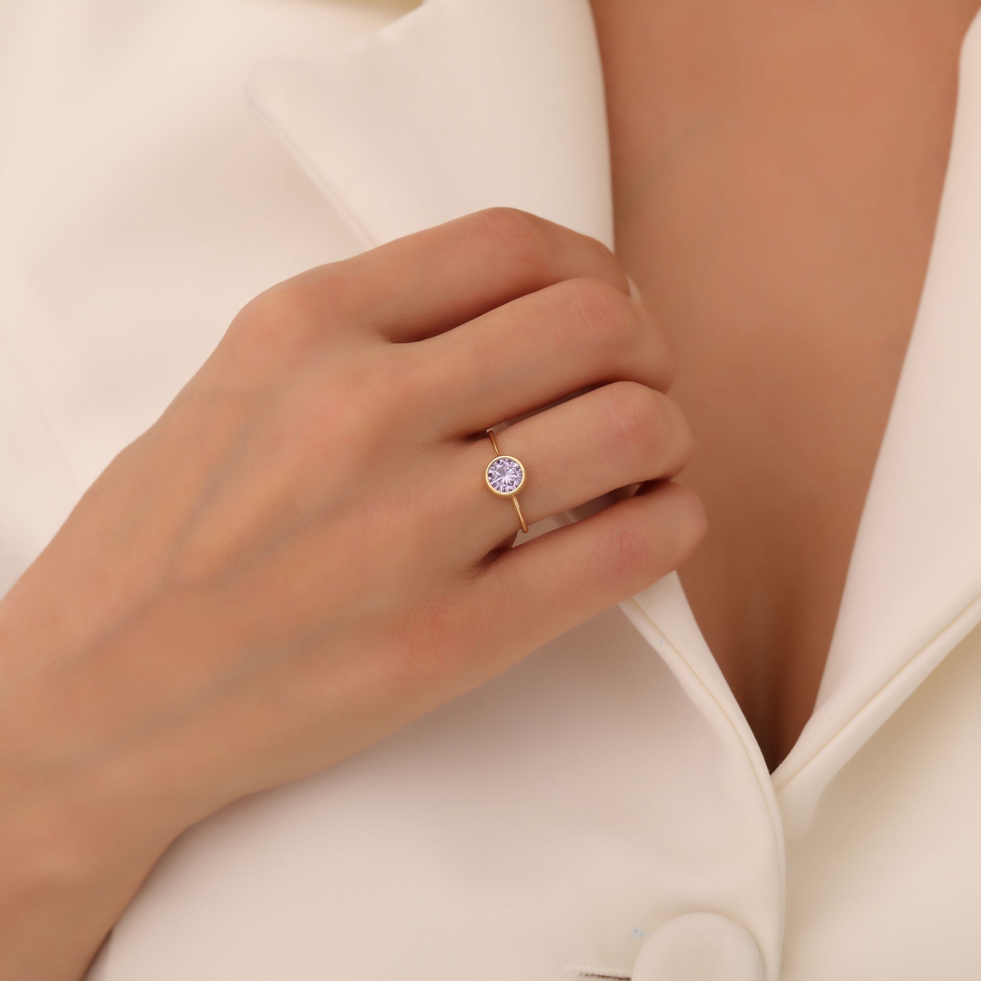 Round Alexandrite Bezel Ring in 14K Solid Gold | June Birthstone Queen Jewelry Rings