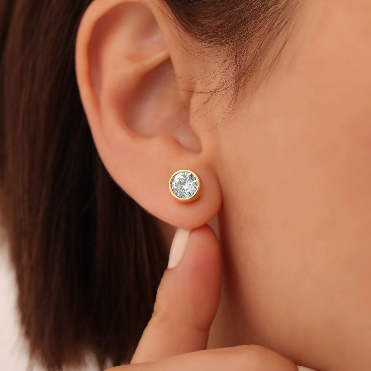 Round Aquamarine Bezel Stud Earrings in 14K Solid Gold | March Birthstone Queen Jewelry Earrings