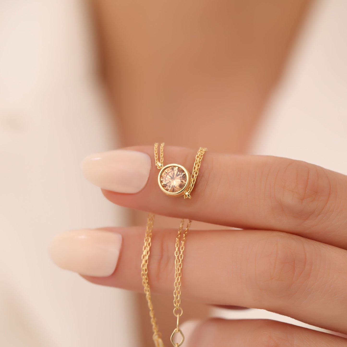 Round Citrine Bezel Bracelet in 14K Solid Gold | November Birthstone Queen Jewelry Bracelet