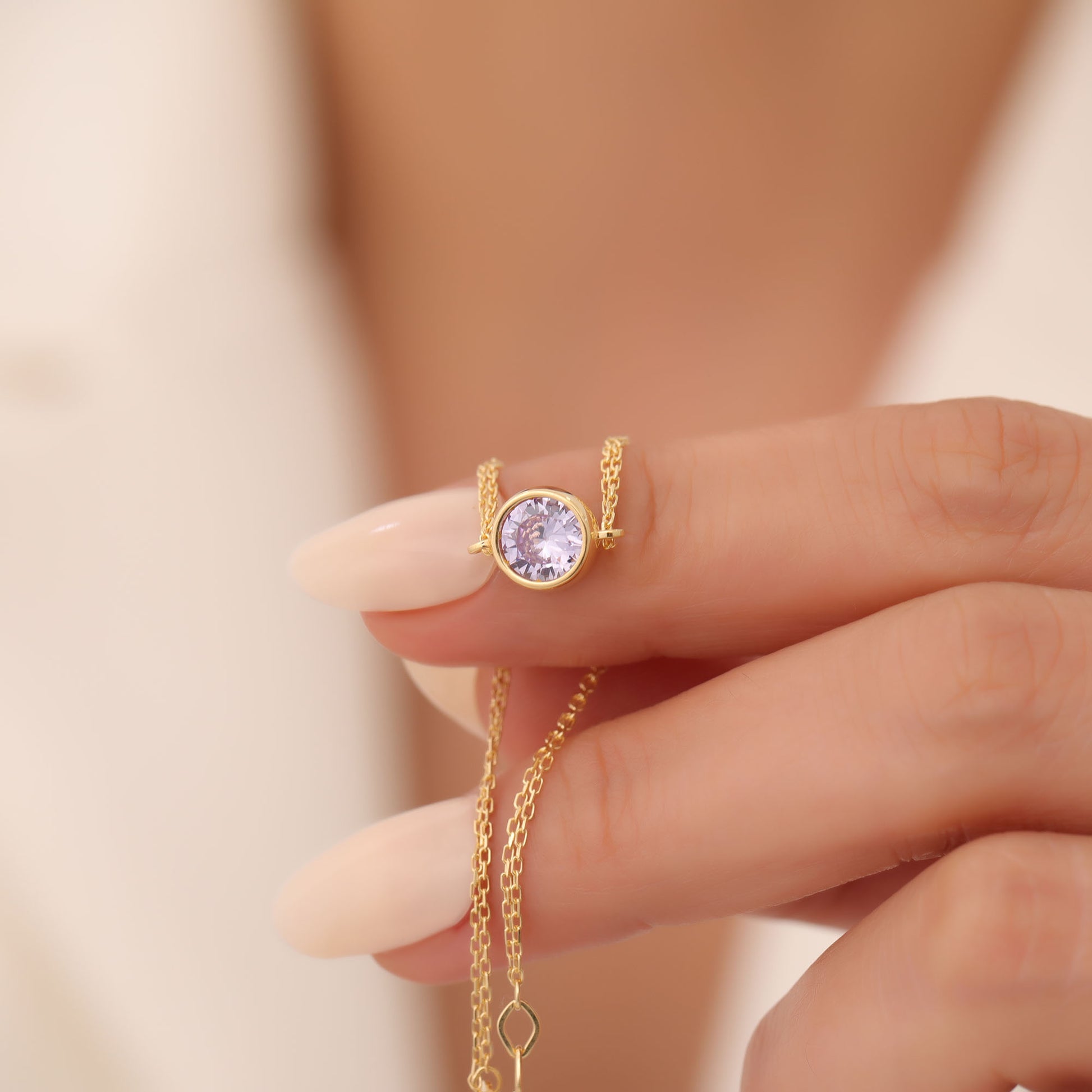 Round Alexandrite Bezel Bracelet in 14K Solid Gold | June Birthstone Queen Jewelry Bracelet