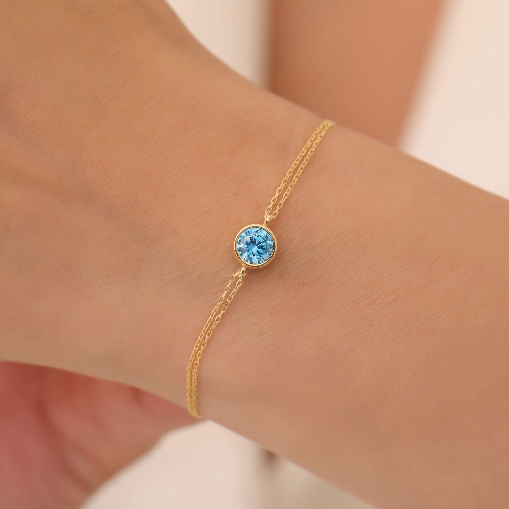 Round Blue Topaz Bezel Bracelet in 14K Solid Gold | December Birthstone Queen Jewelry Bracelet