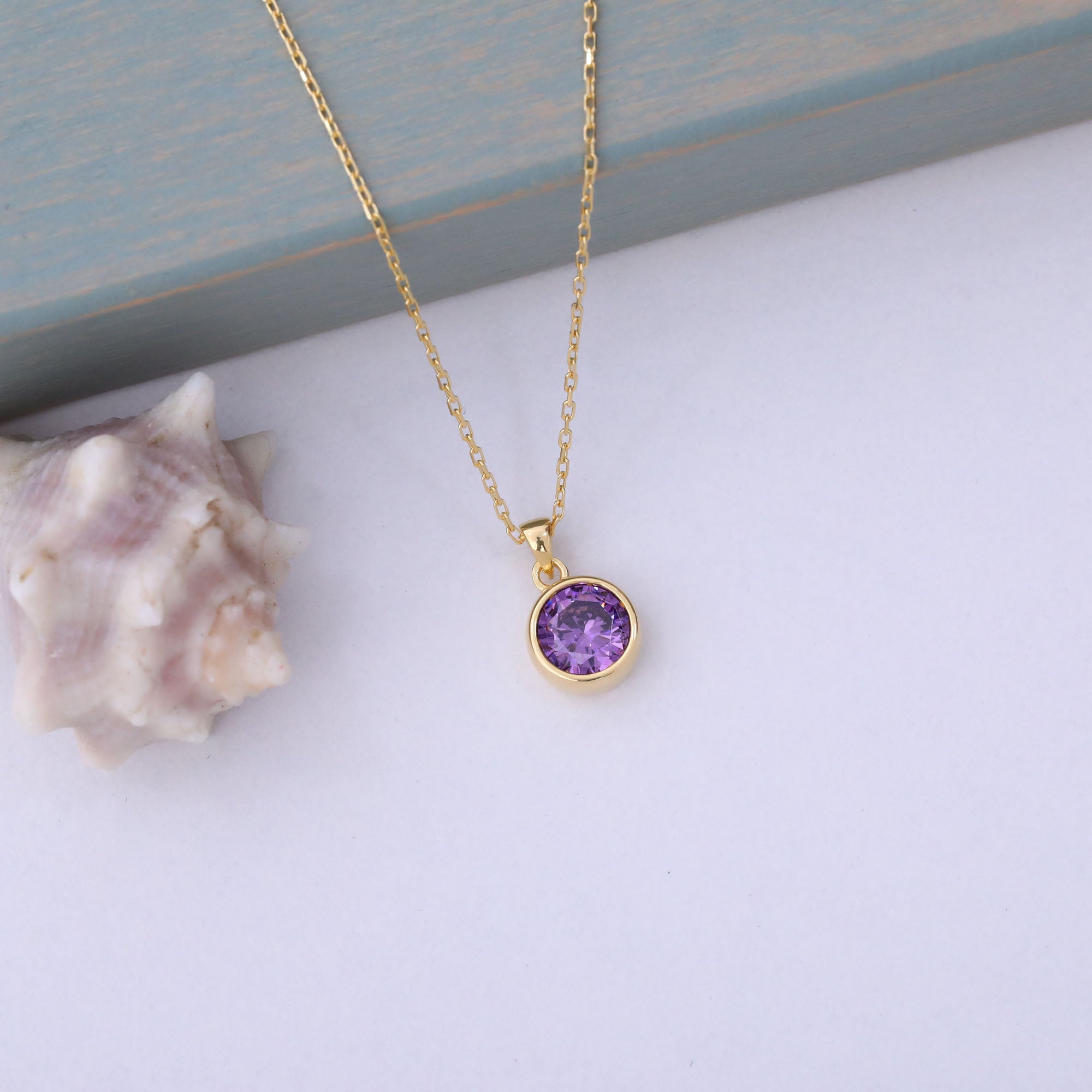 Round Amethyst Bezel Necklace in 14K Solid Gold | February Birthstone Pendant Queen Jewelry Necklace