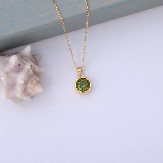 Round Peridot Bezel Necklace in 14K Solid Gold | August Birthstone Pendant Queen Jewelry Necklace
