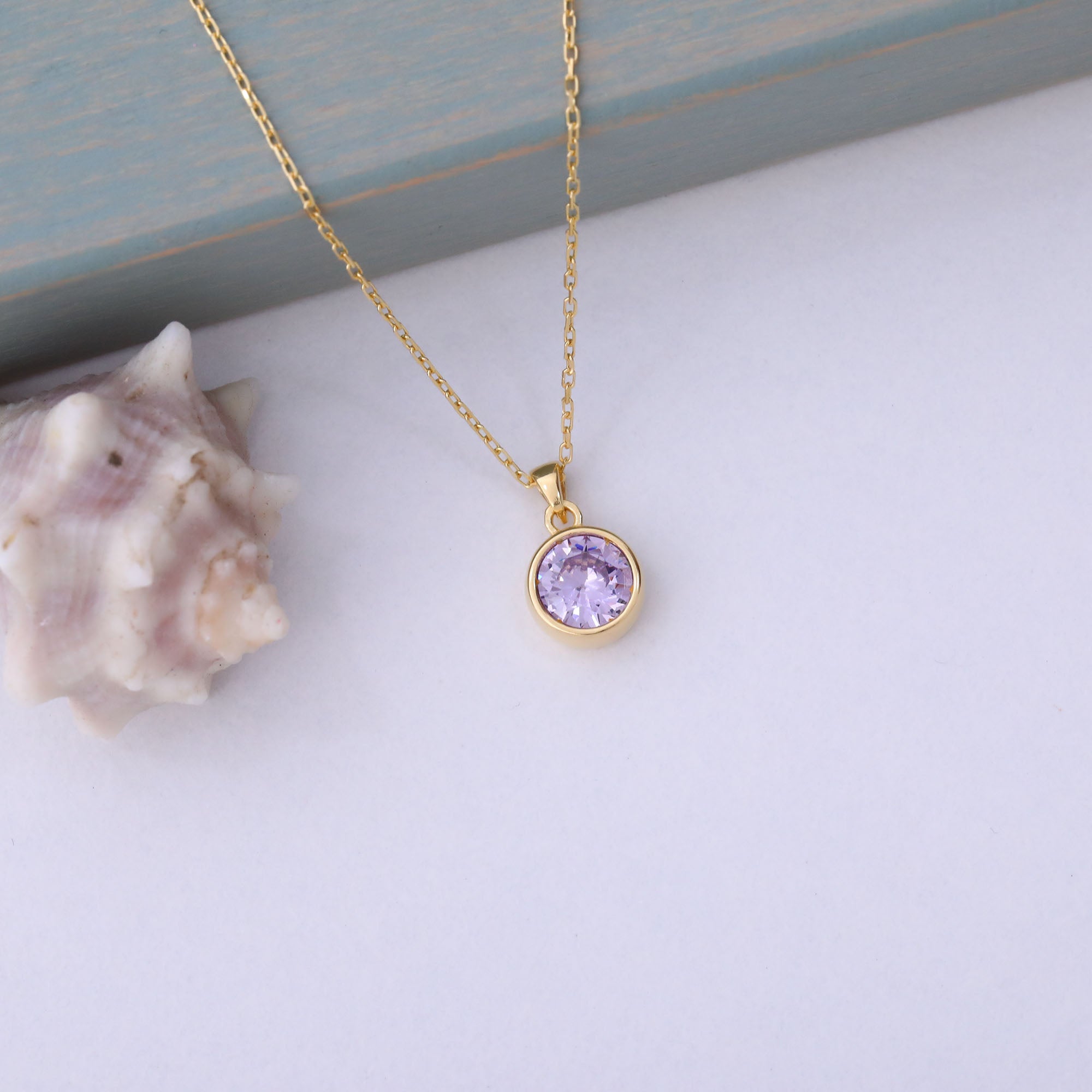 Round Alexandrite Bezel Necklace in 14K Solid Gold | June Birthstone Pendant Queen Jewelry Necklace