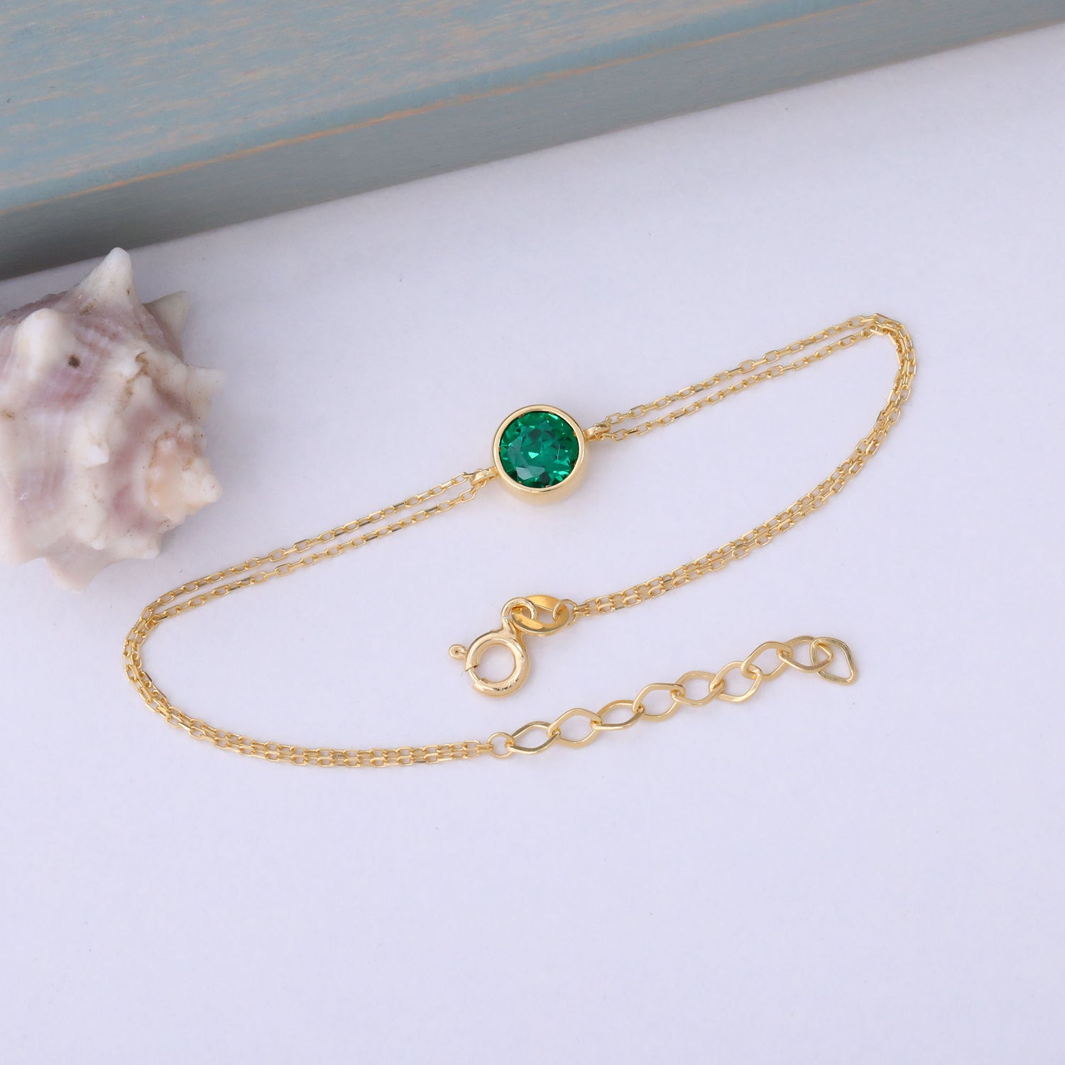 Round Emerald Bezel Bracelet in 14K Solid Gold | May Birthstone Queen Jewelry Bracelet