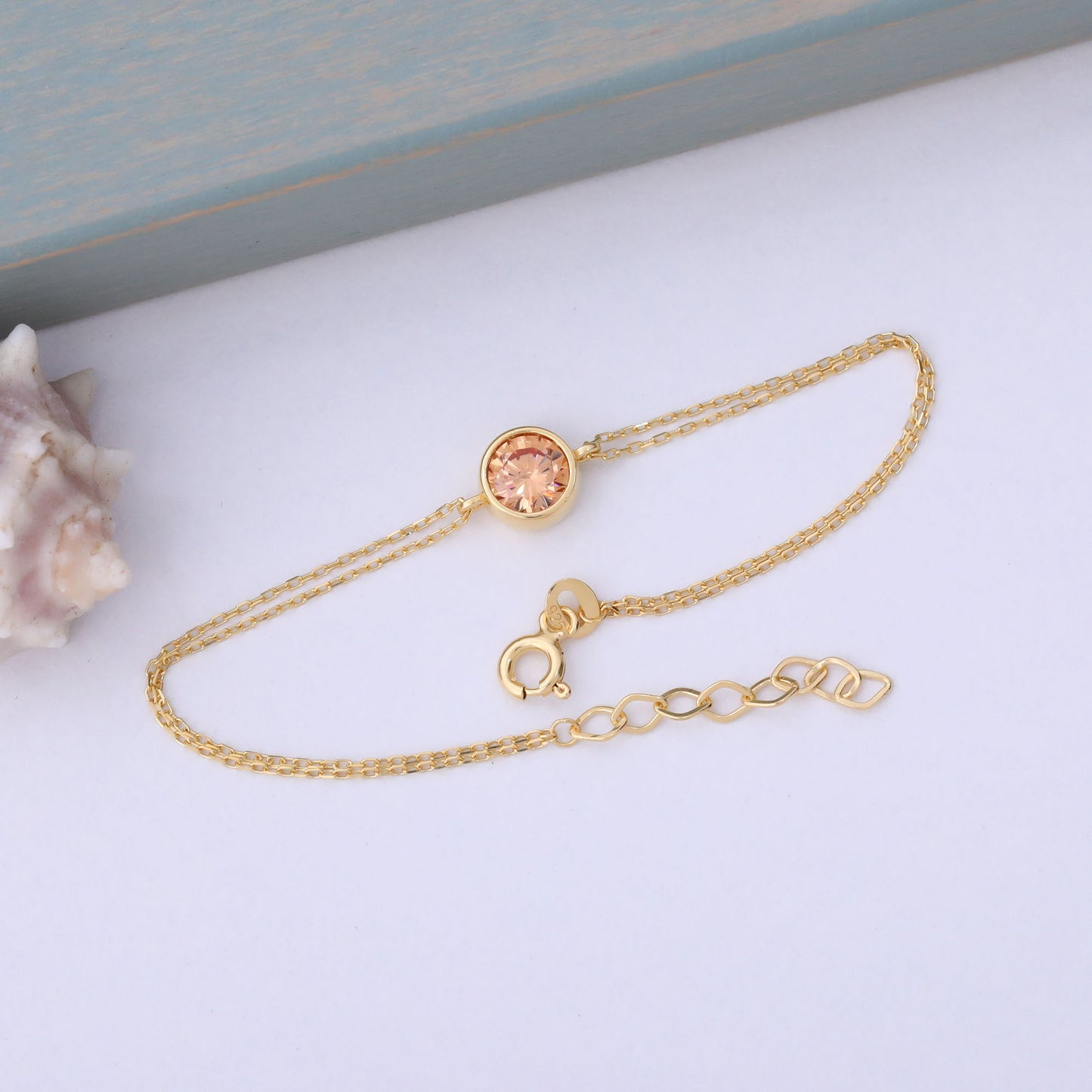Round Citrine Bezel Bracelet in 14K Solid Gold | November Birthstone Queen Jewelry Bracelet