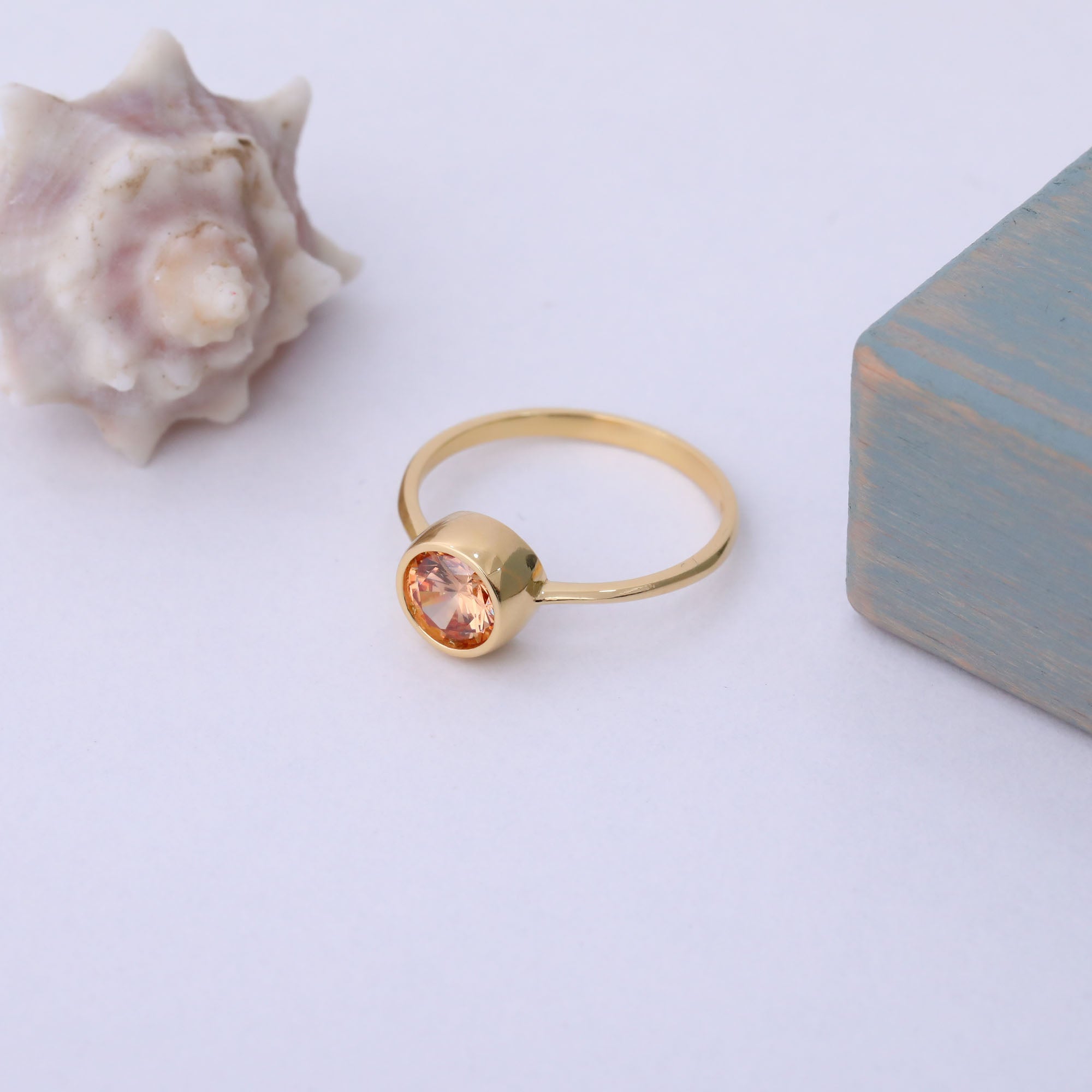 Round Citrine Bezel Ring in 14K Solid Gold | November Birthstone Queen Jewelry Rings