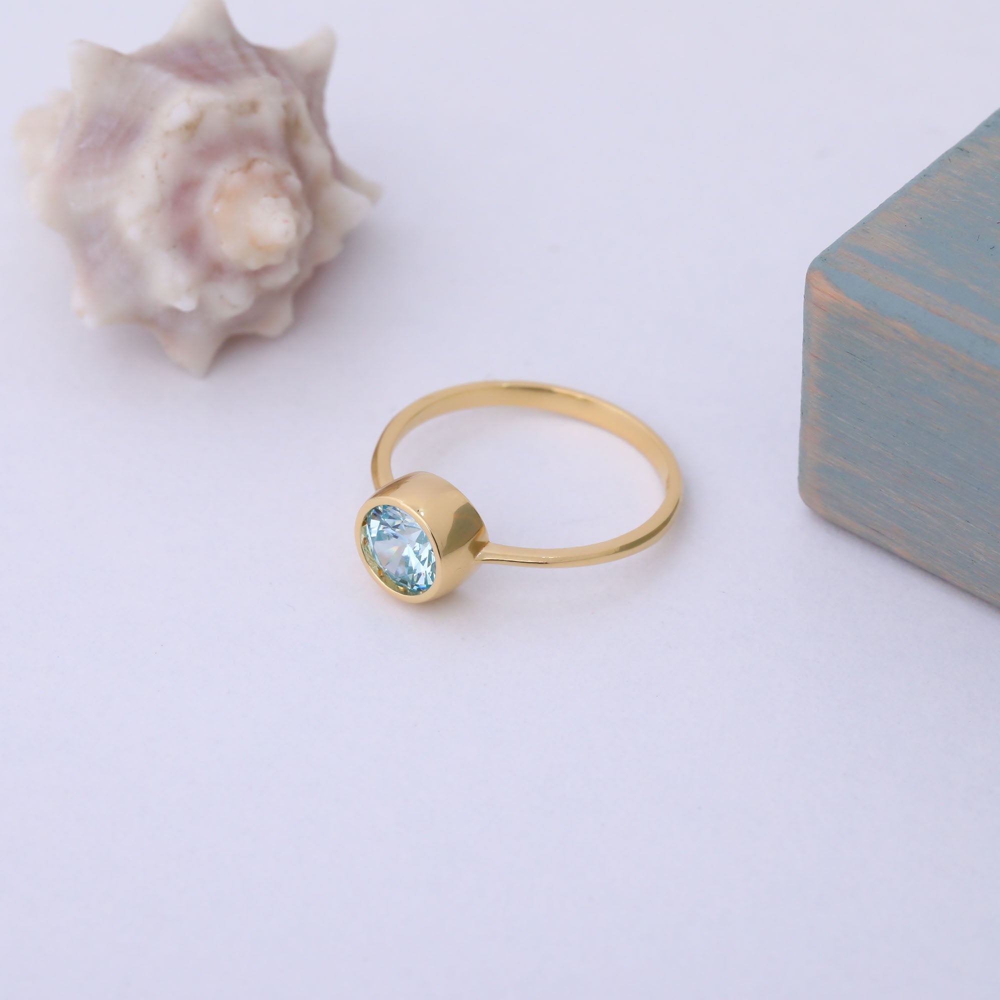Round Aquamarine Bezel Ring in 14K Solid Gold | March Birthstone Queen Jewelry Rings