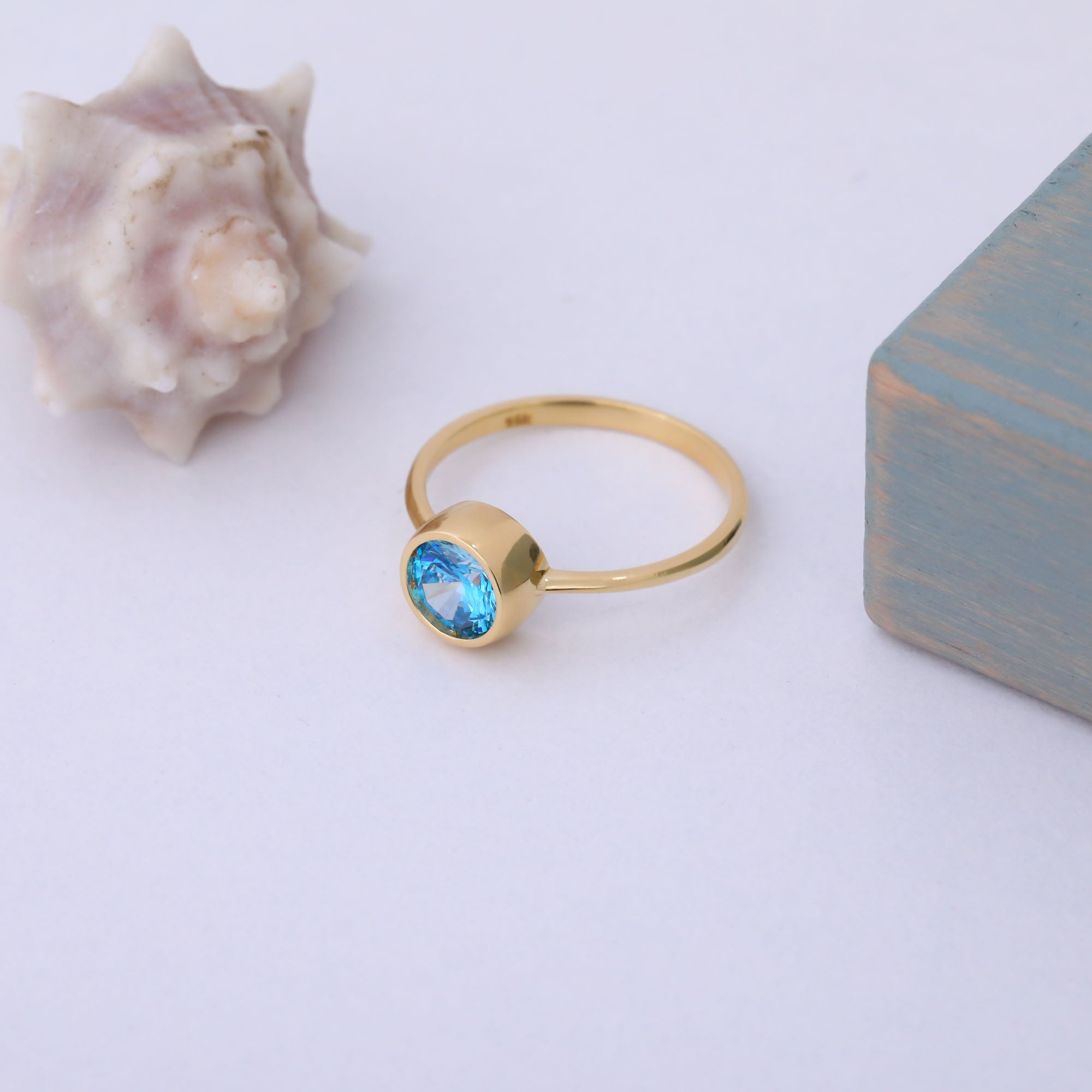 Round Blue Topaz Bezel Ring in 14K Solid Gold | December Birthstone Queen Jewelry Rings