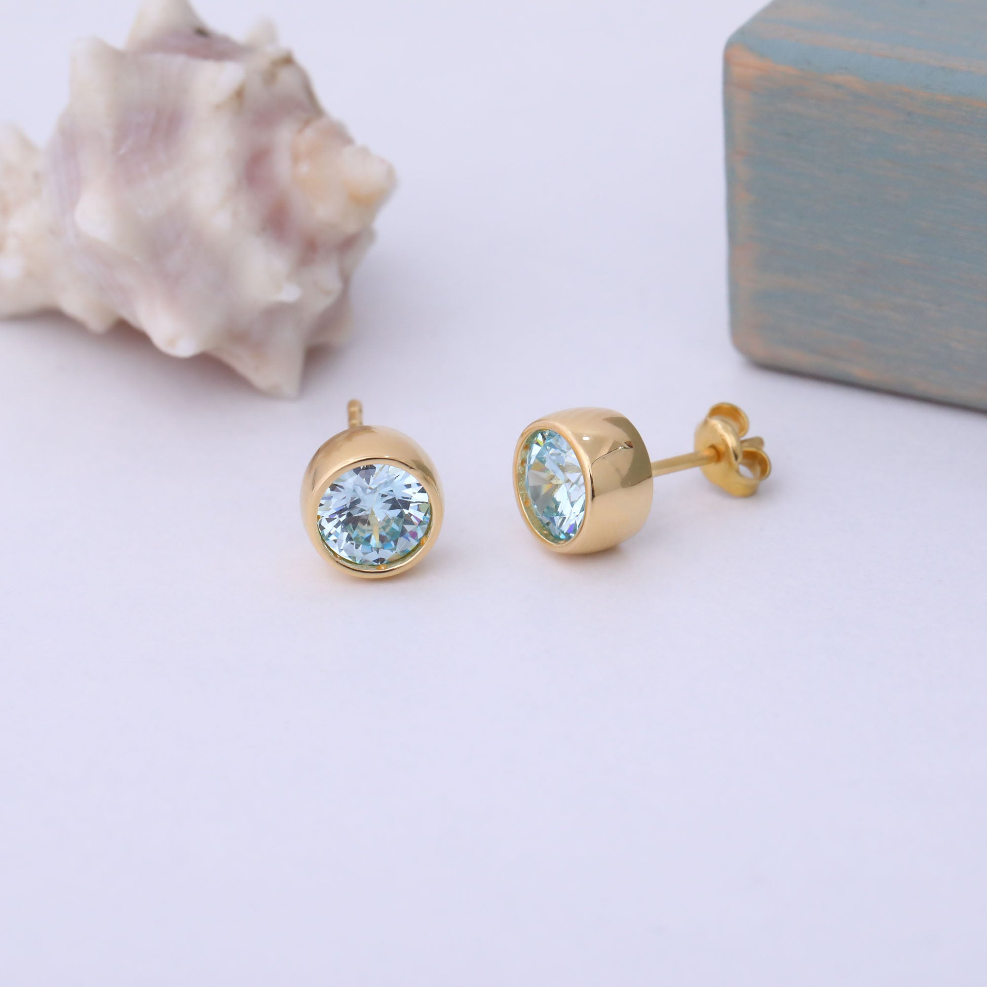 Round Aquamarine Bezel Stud Earrings in 14K Solid Gold | March Birthstone Queen Jewelry Earrings