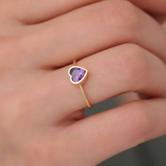 Heart Amethyst Bezel Ring in 14K Solid Gold, February Birthstone Jewelry Queen Jewelry Rings